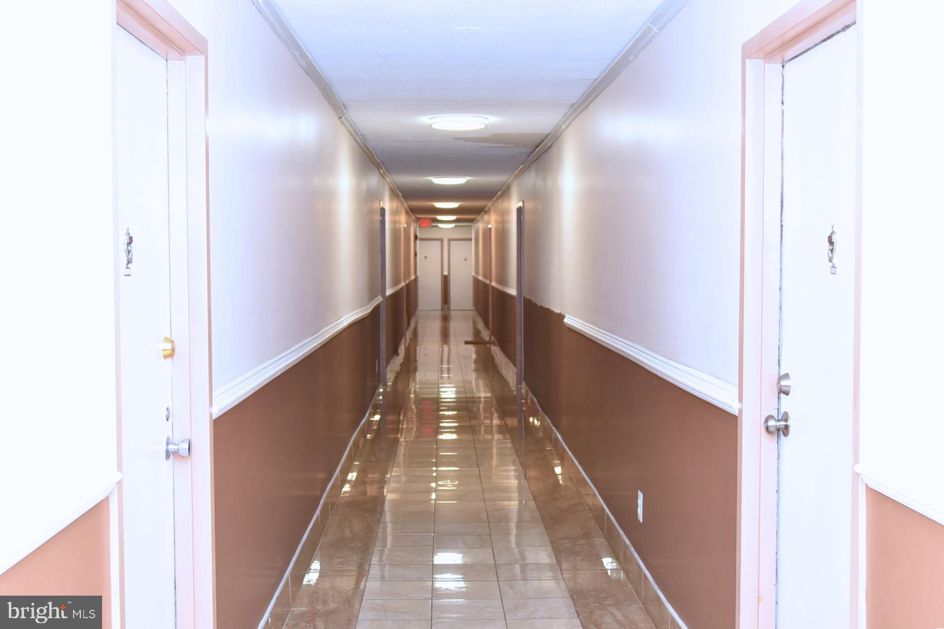 PRESIDENTIAL TOWERS - Residential