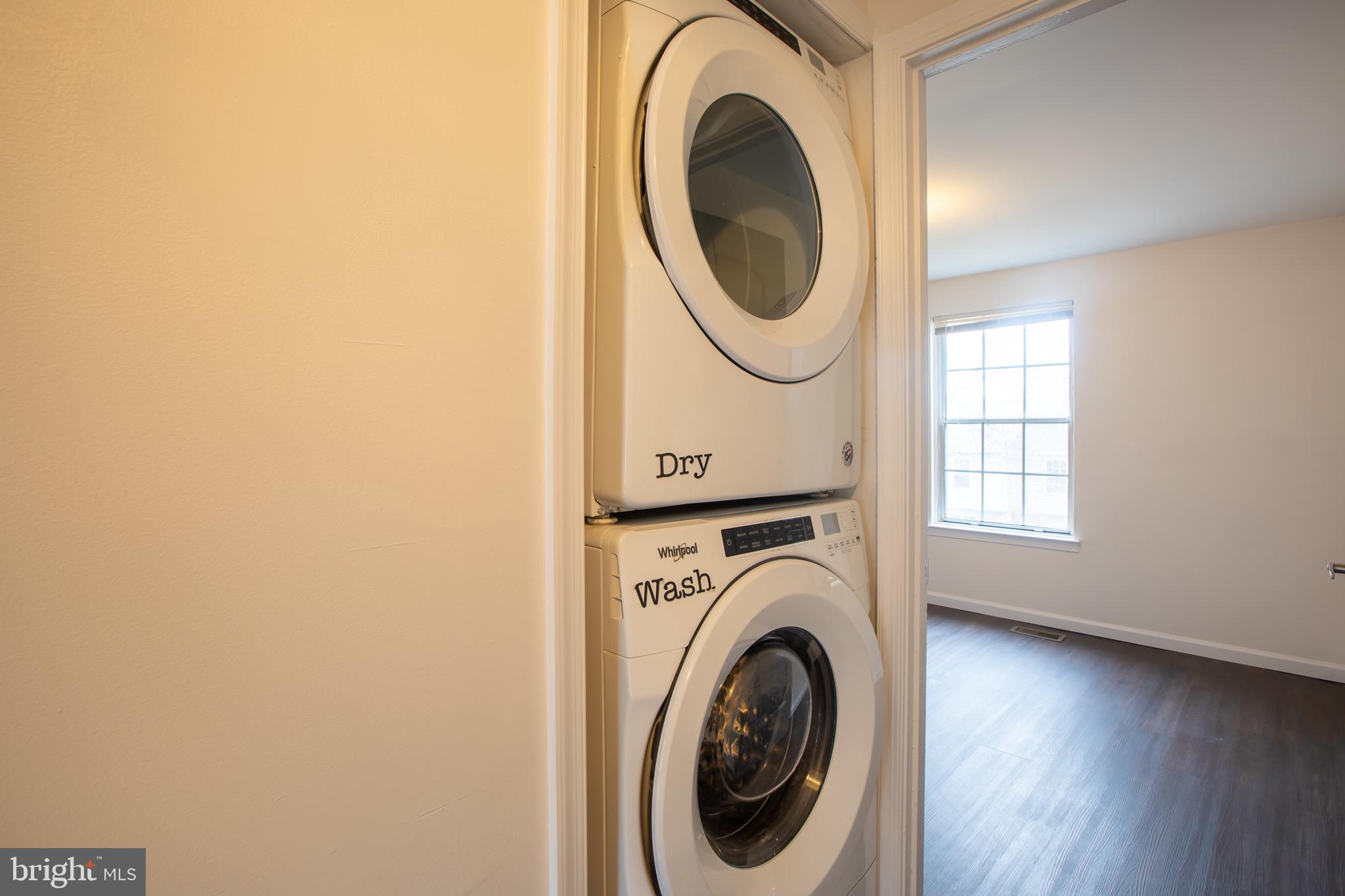 LAKE VILLAGE MANOR - Residential Lease