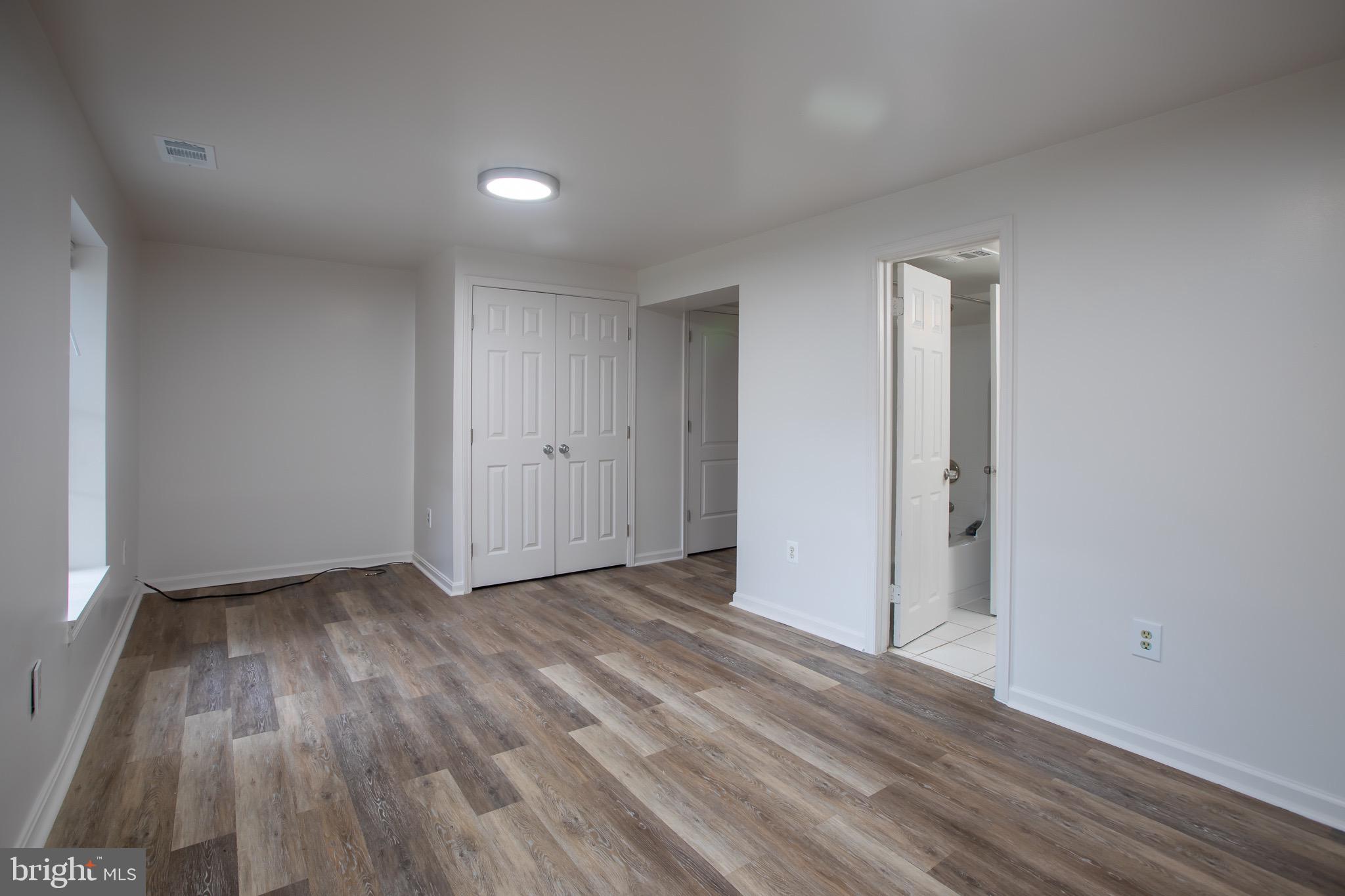 LAKE VILLAGE MANOR - Residential Lease