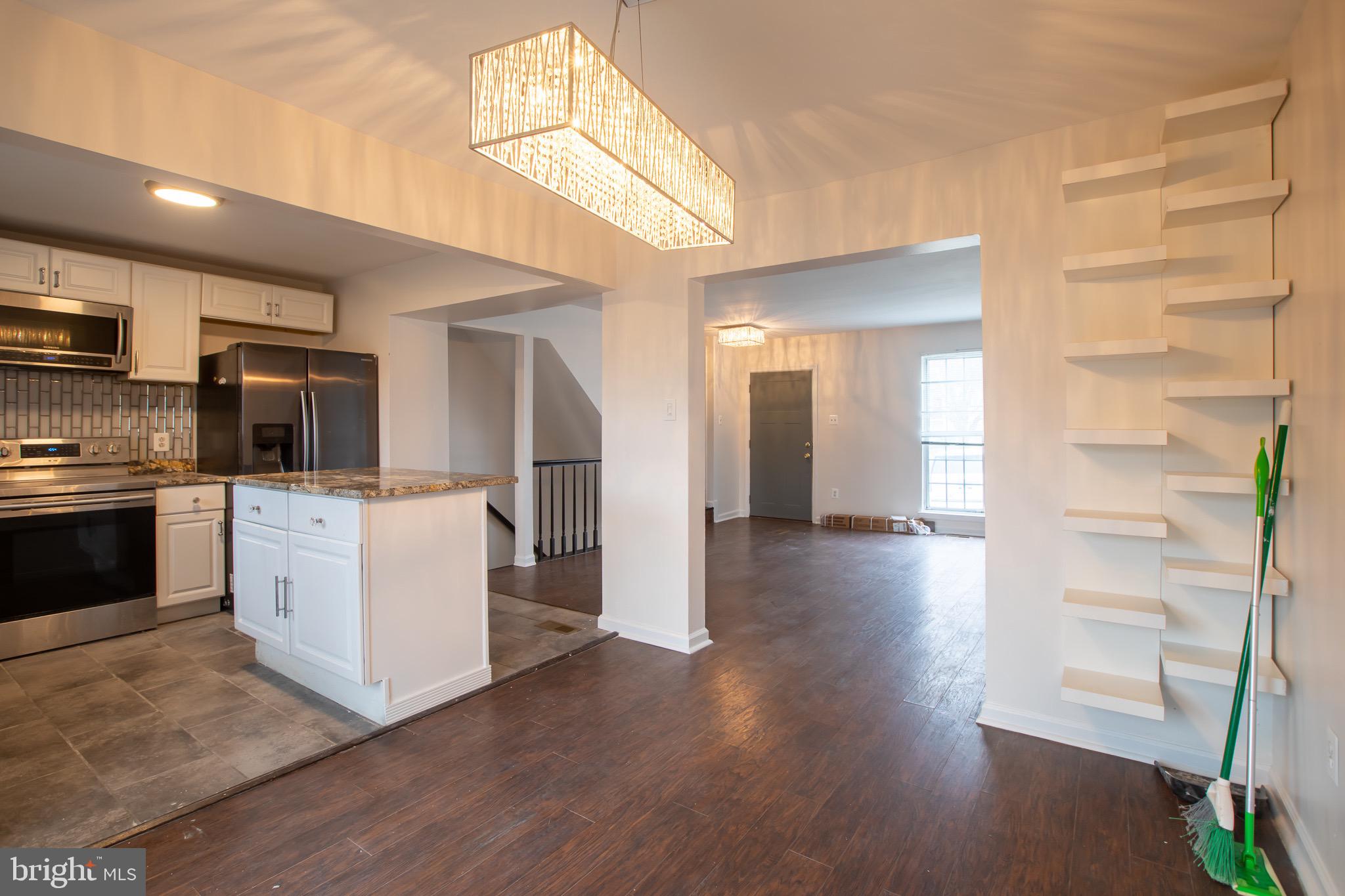 LAKE VILLAGE MANOR - Residential Lease