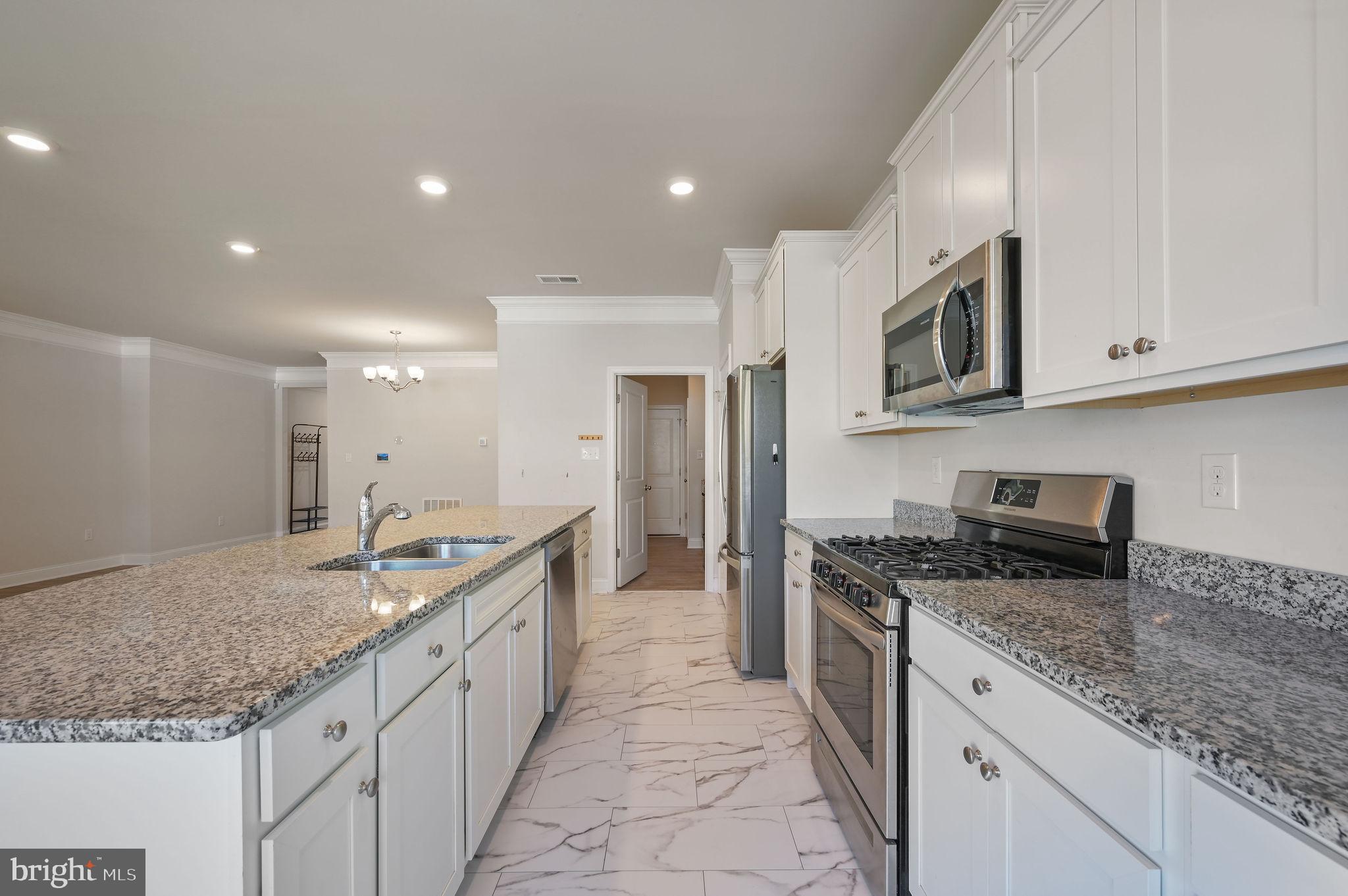 BERGMONT WOODS - Residential