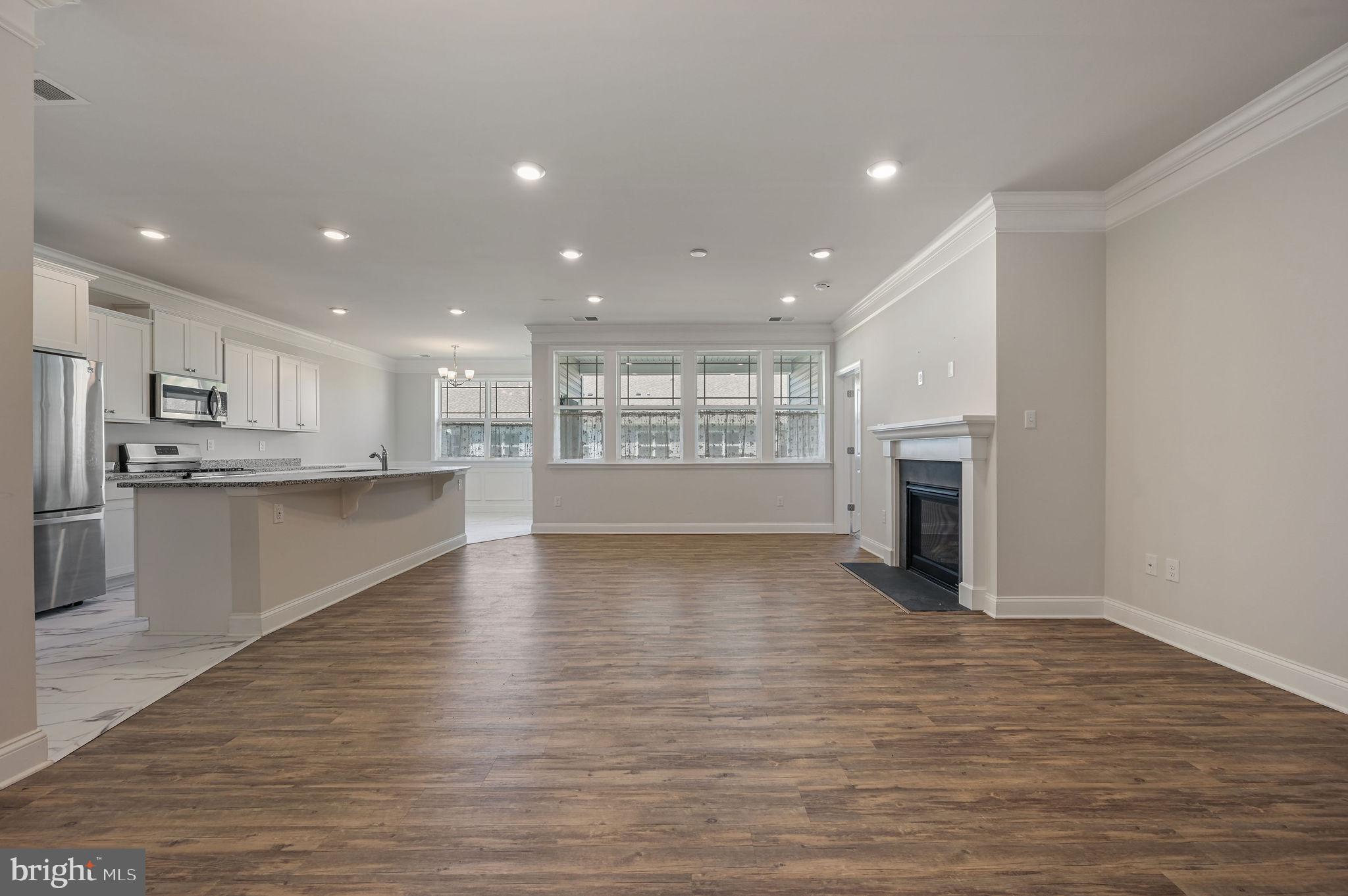 BERGMONT WOODS - Residential