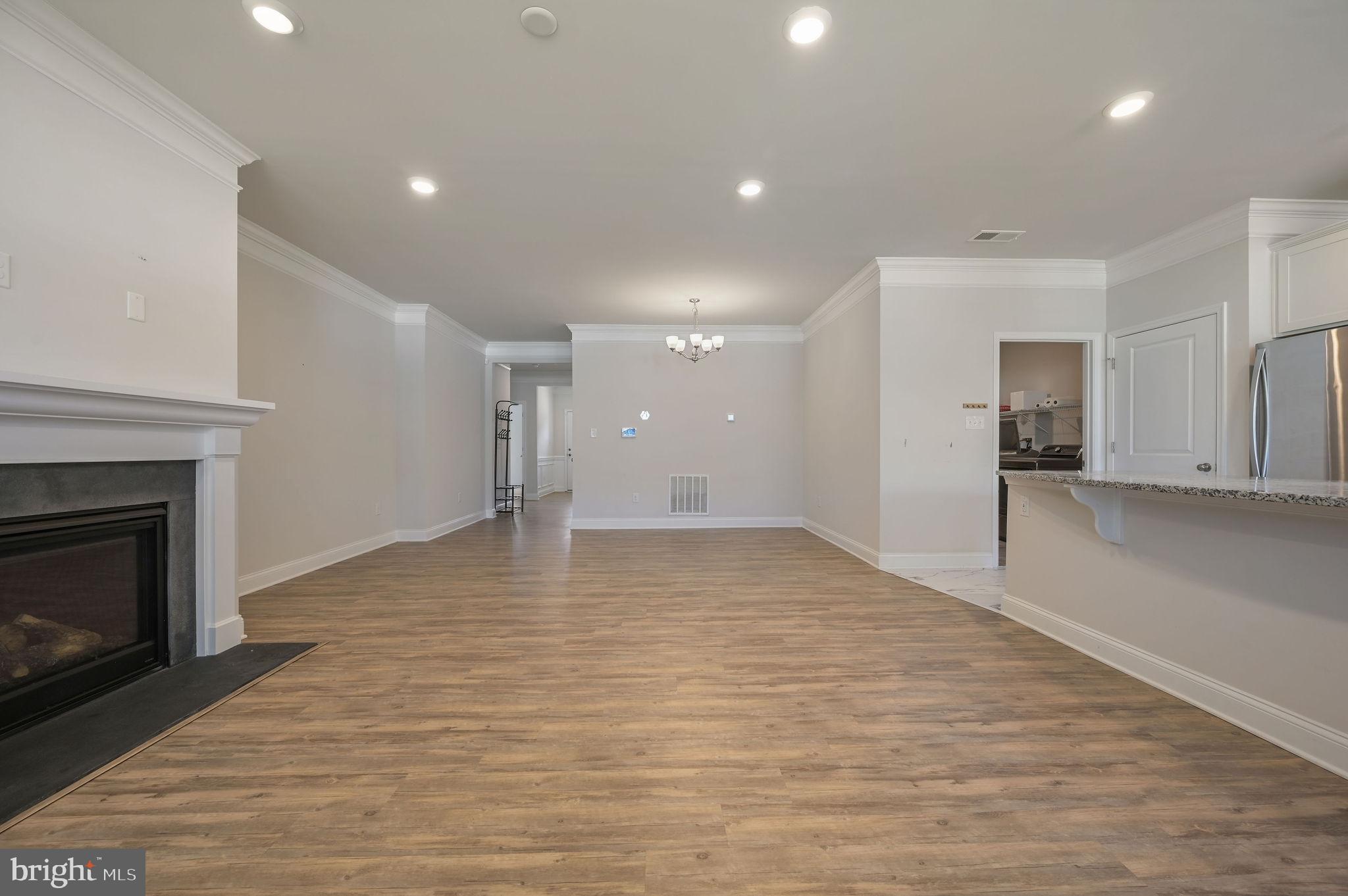 BERGMONT WOODS - Residential