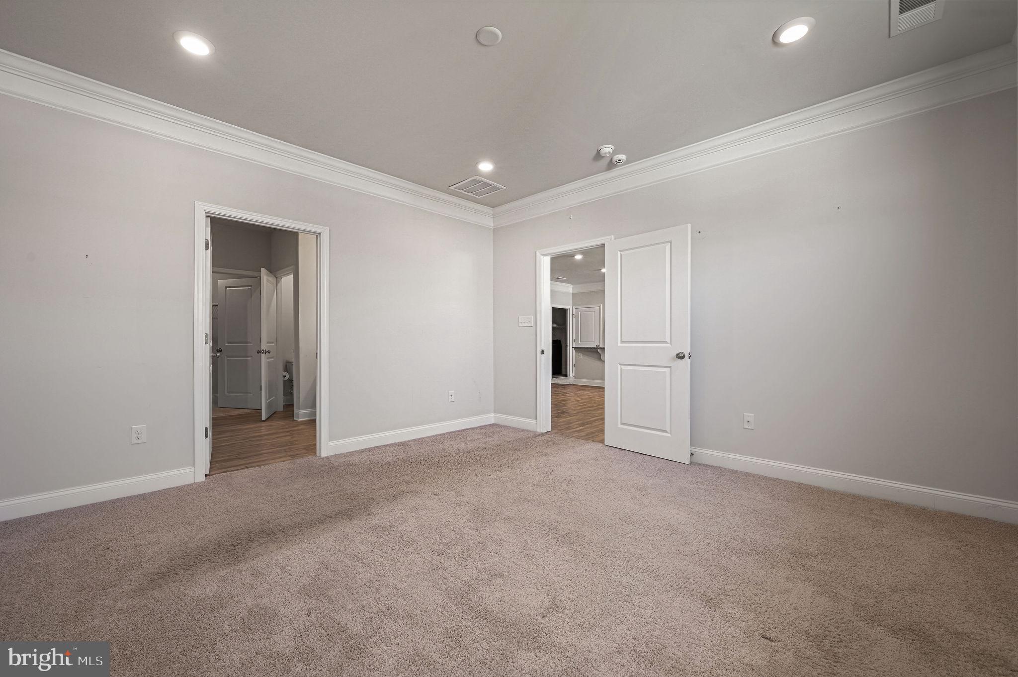 BERGMONT WOODS - Residential