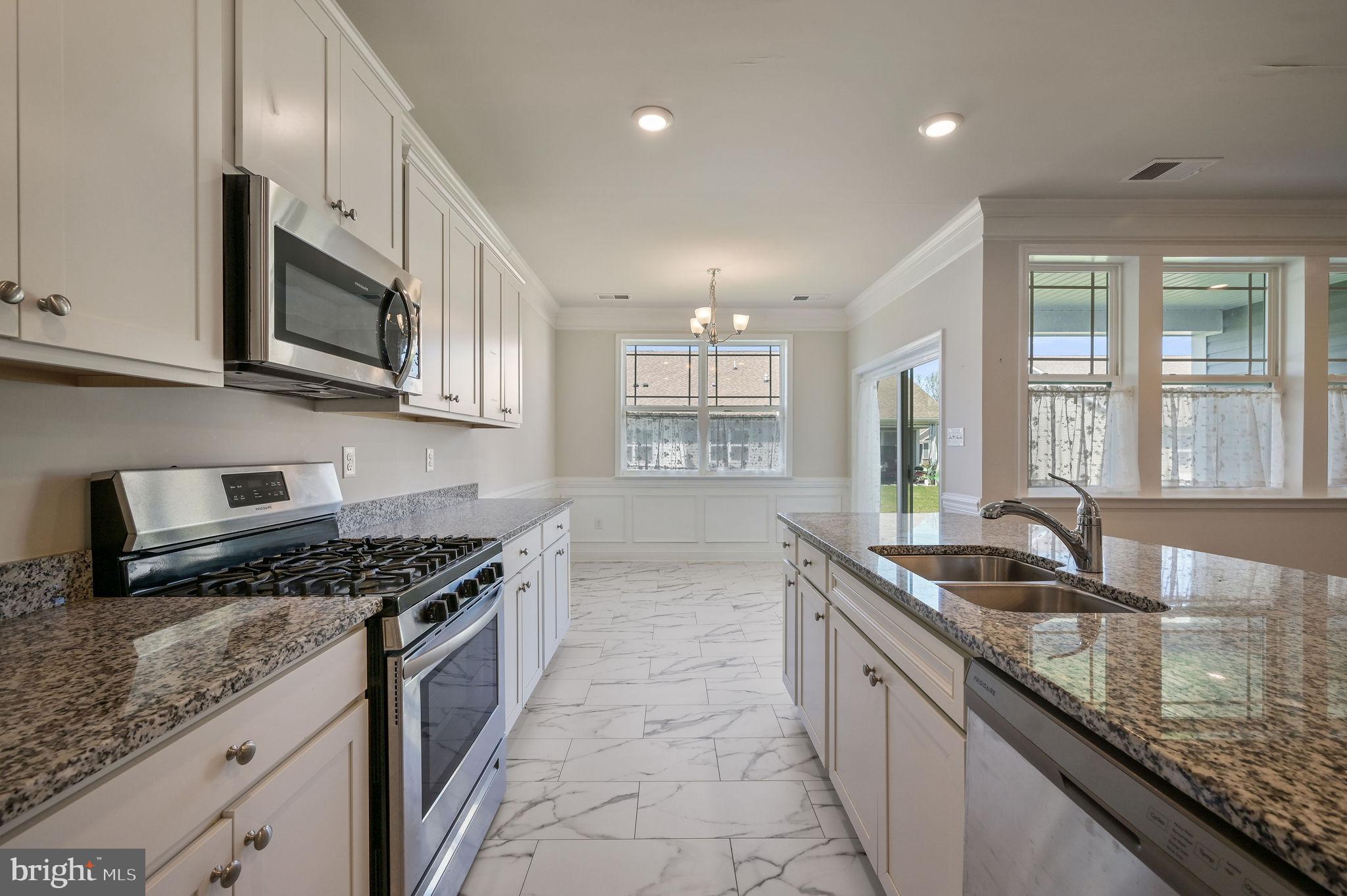 BERGMONT WOODS - Residential