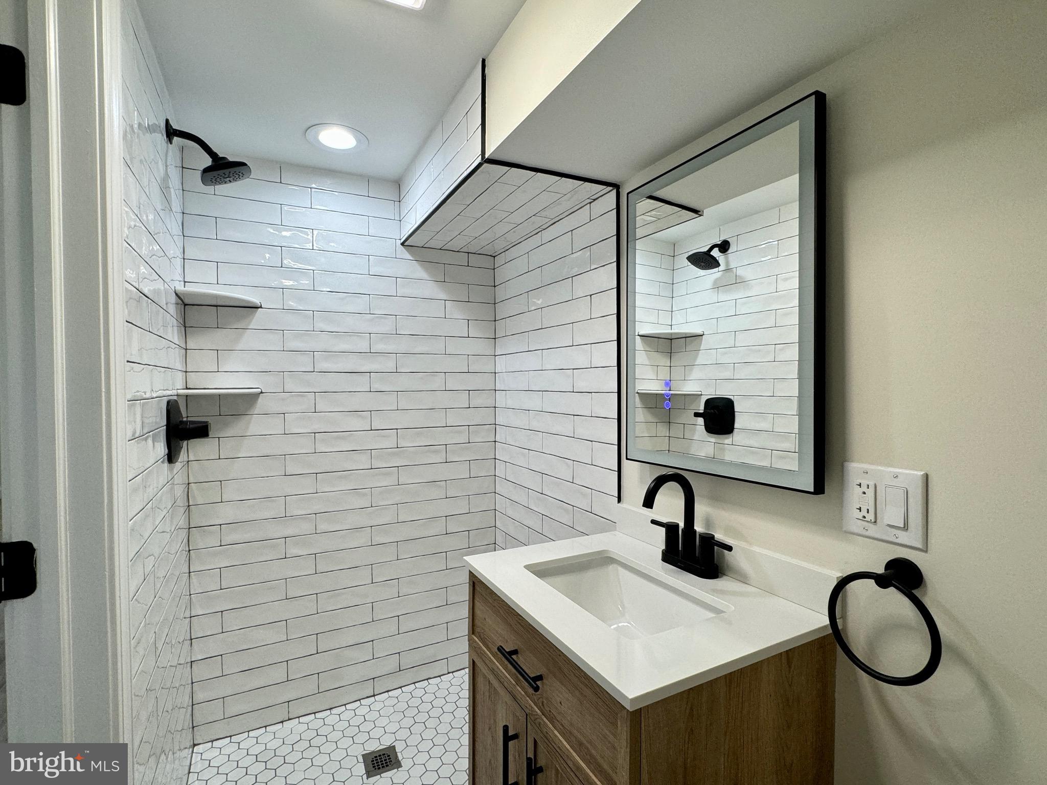 WEST OAK LANE - Residential