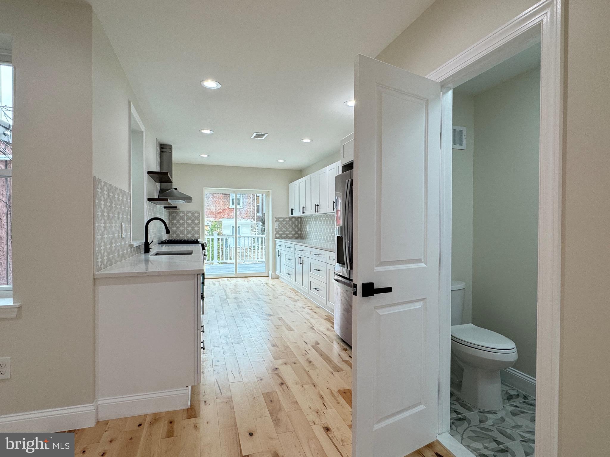 WEST OAK LANE - Residential