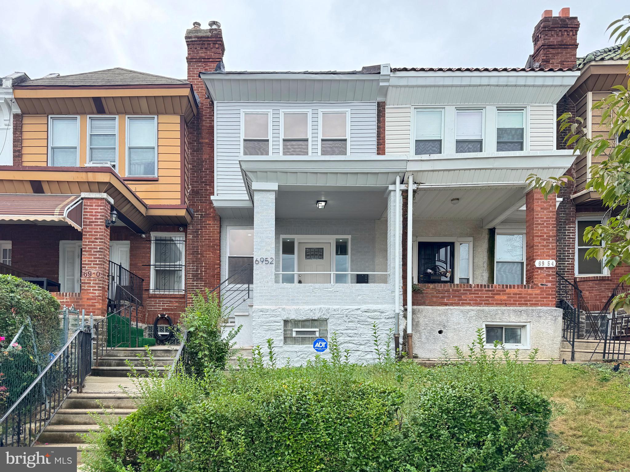 WEST OAK LANE - Residential