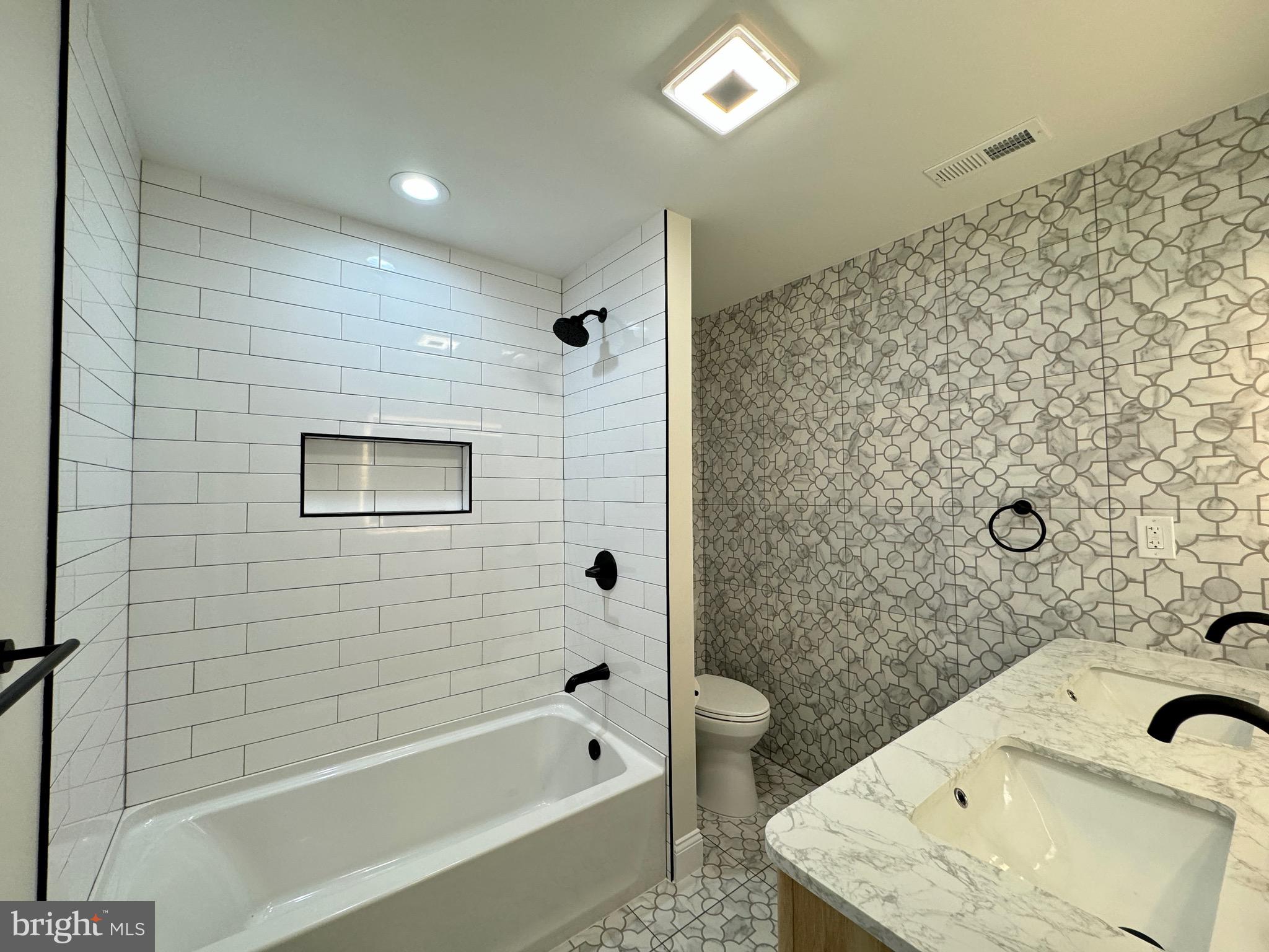 WEST OAK LANE - Residential