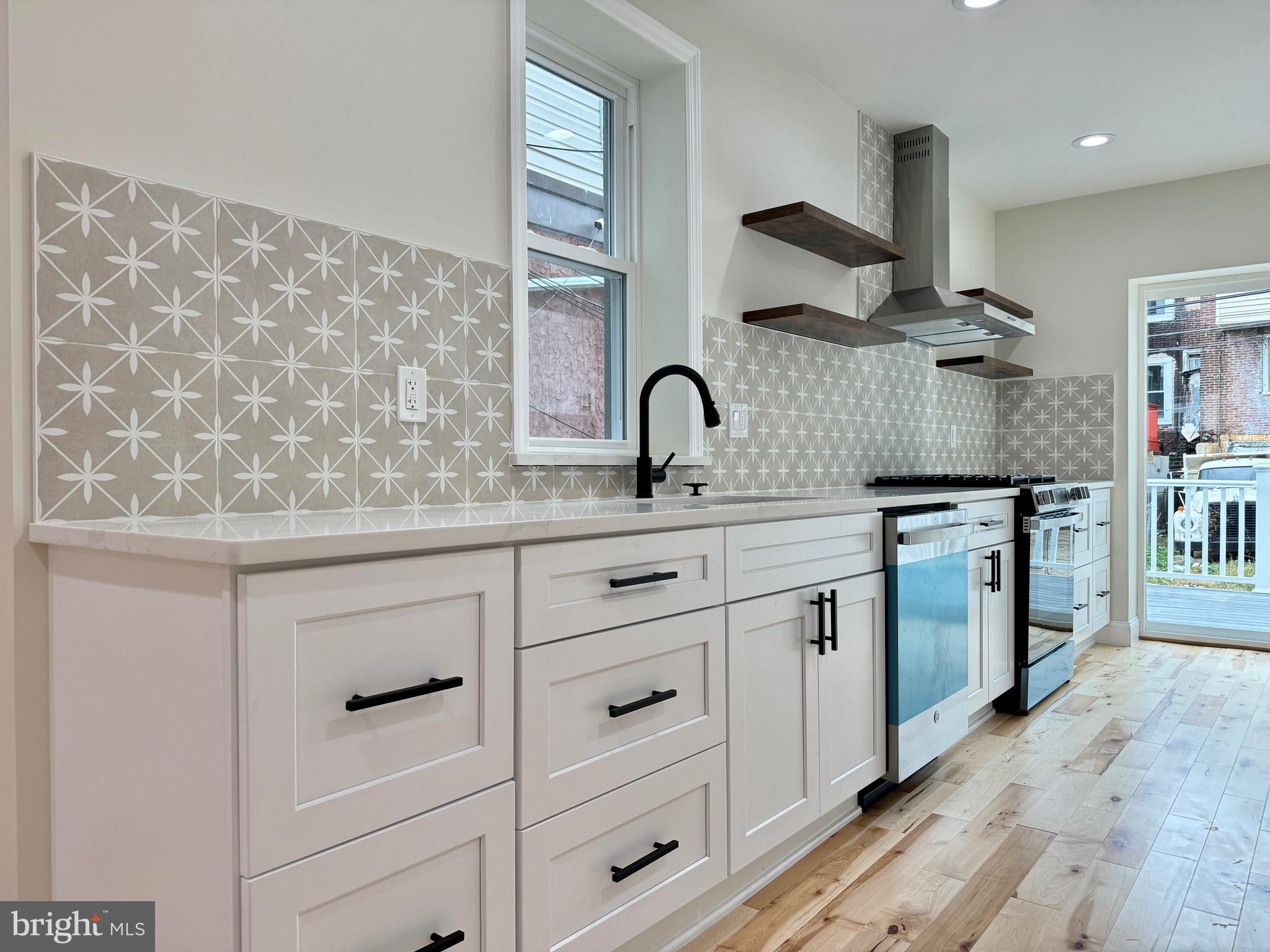 WEST OAK LANE - Residential