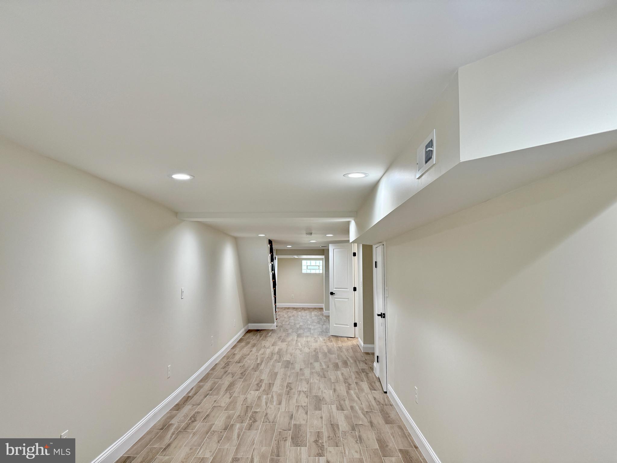 WEST OAK LANE - Residential