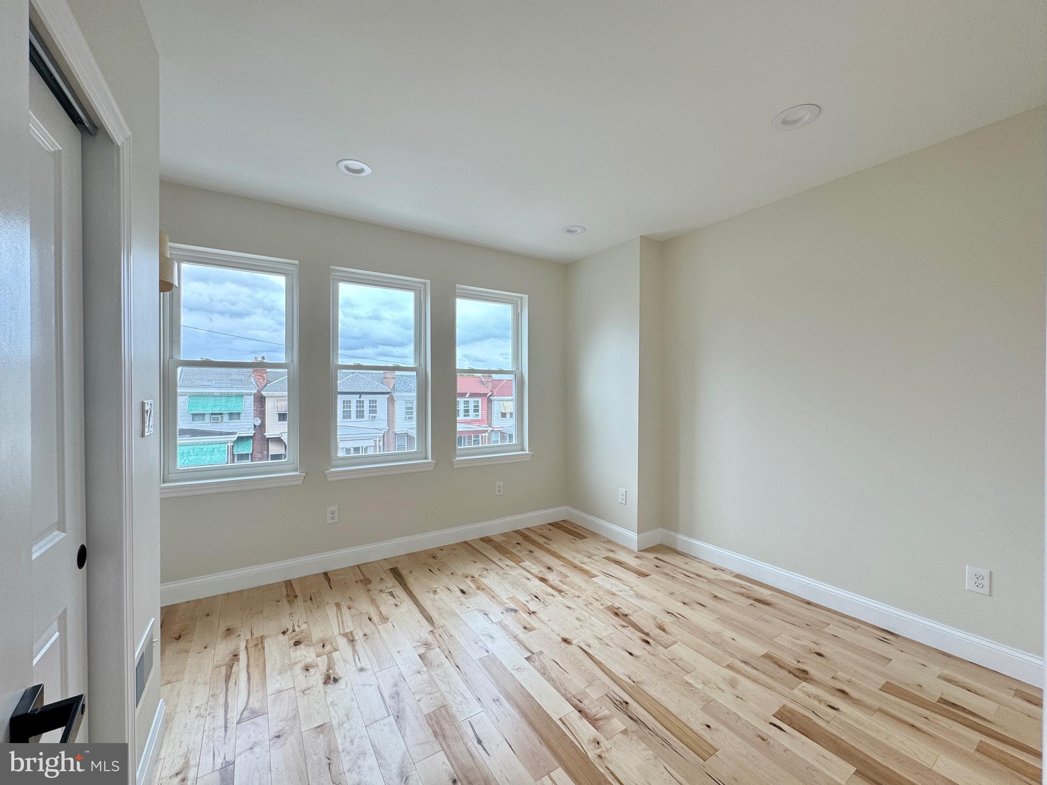 WEST OAK LANE - Residential