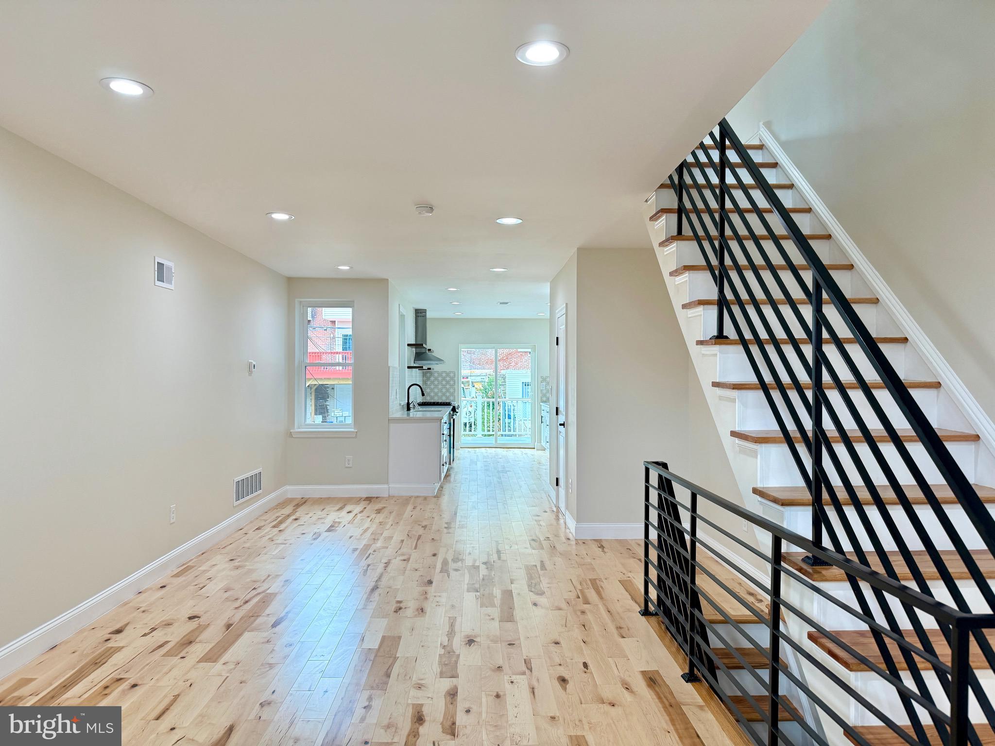 WEST OAK LANE - Residential