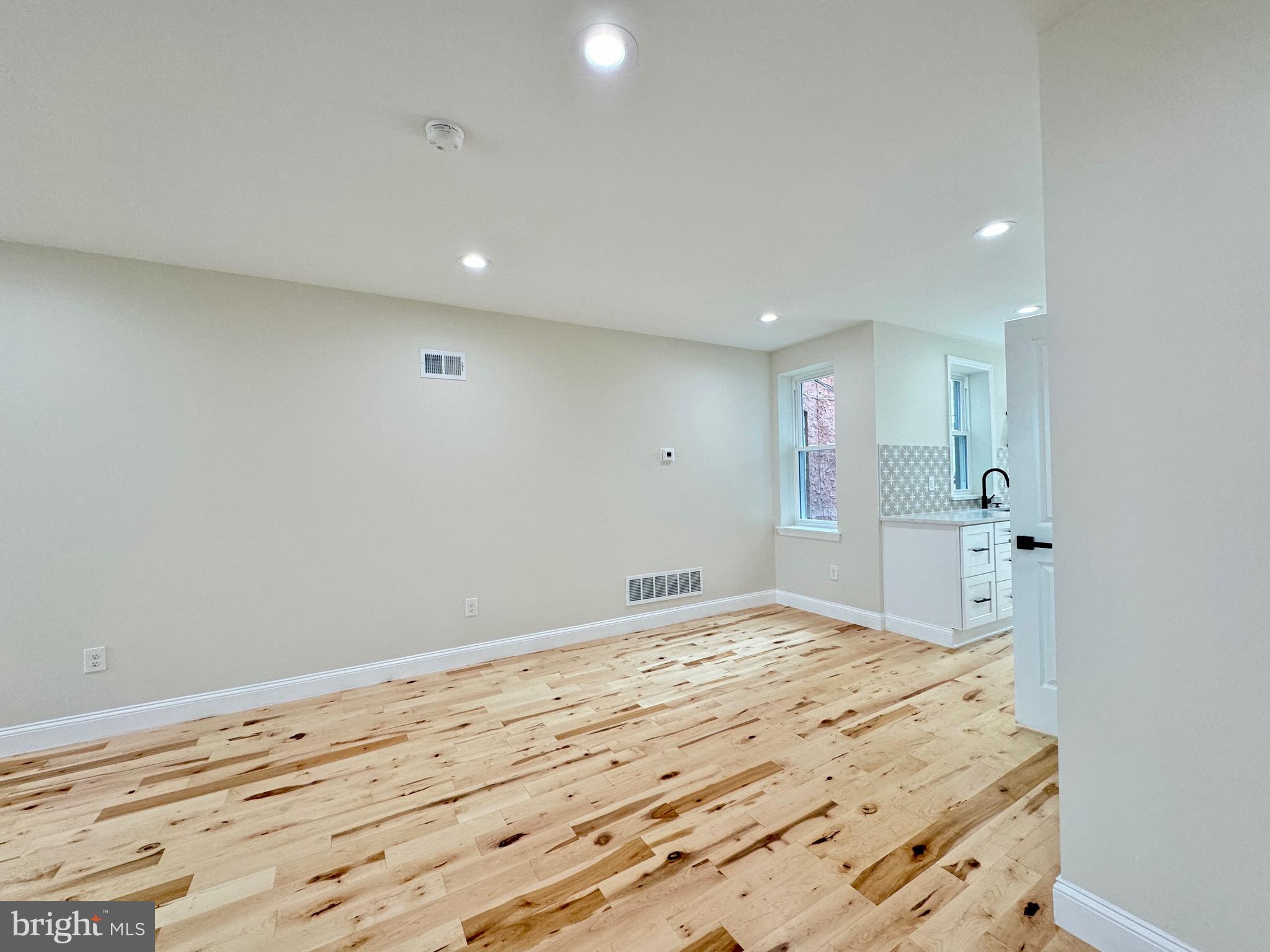 WEST OAK LANE - Residential