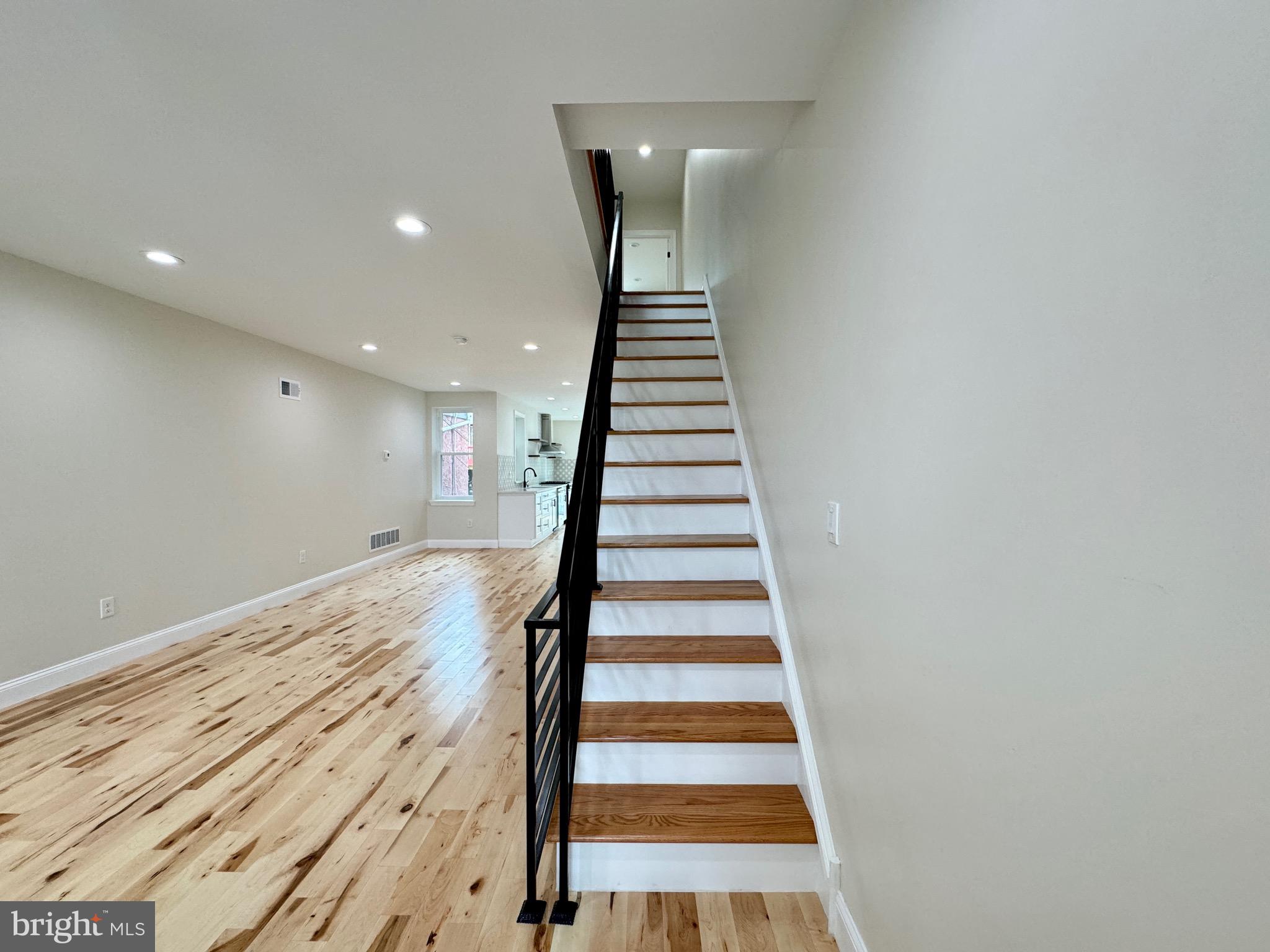 WEST OAK LANE - Residential