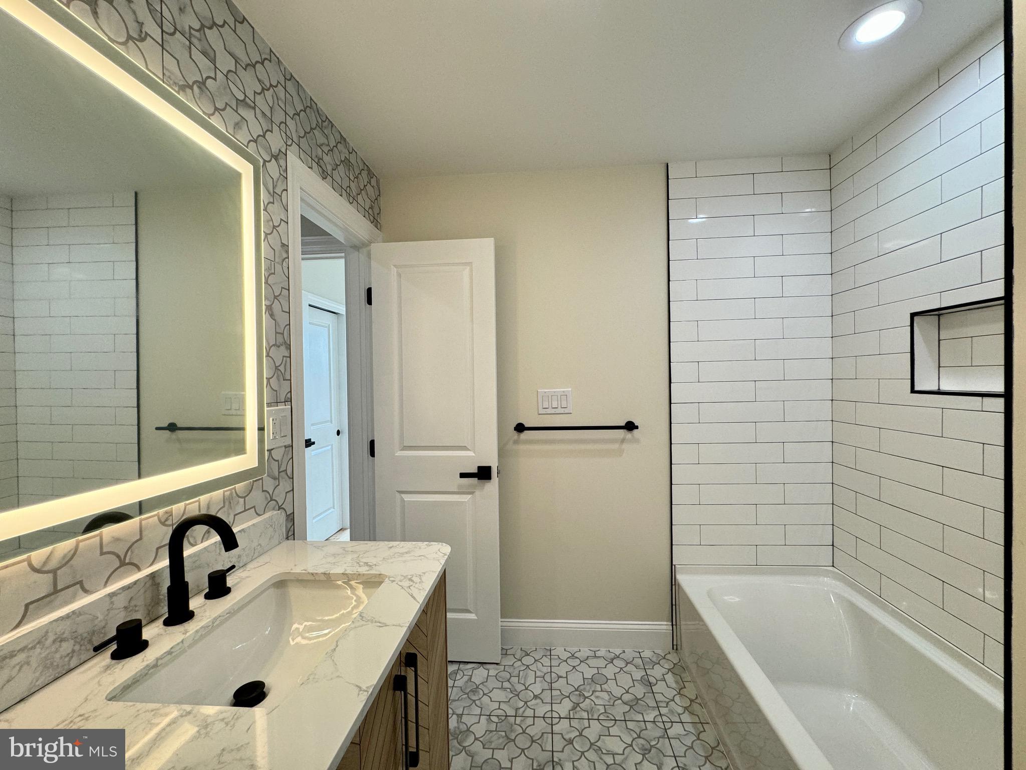 WEST OAK LANE - Residential