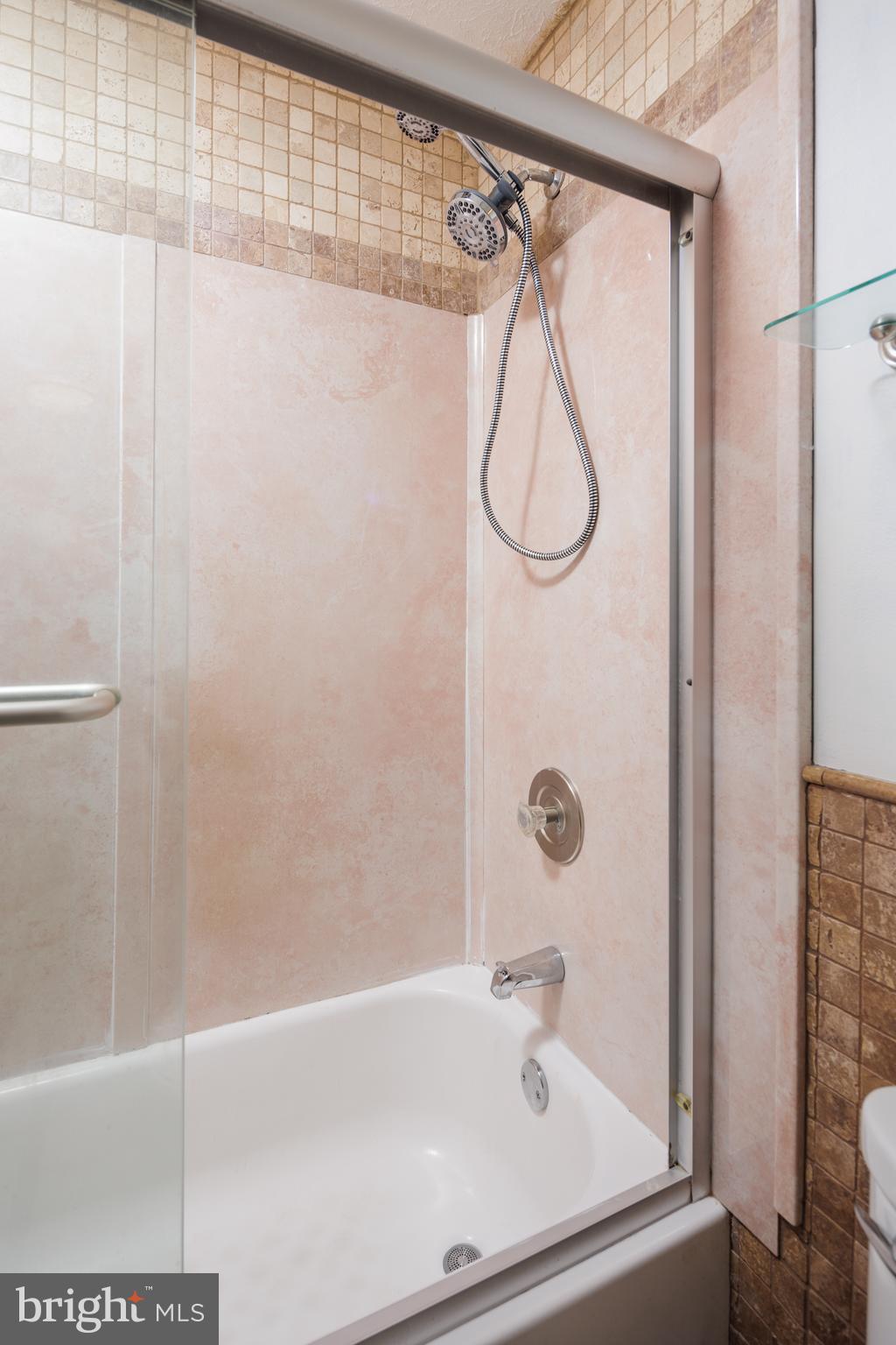 DAMASCUS VALLEY PARK - Residential Lease