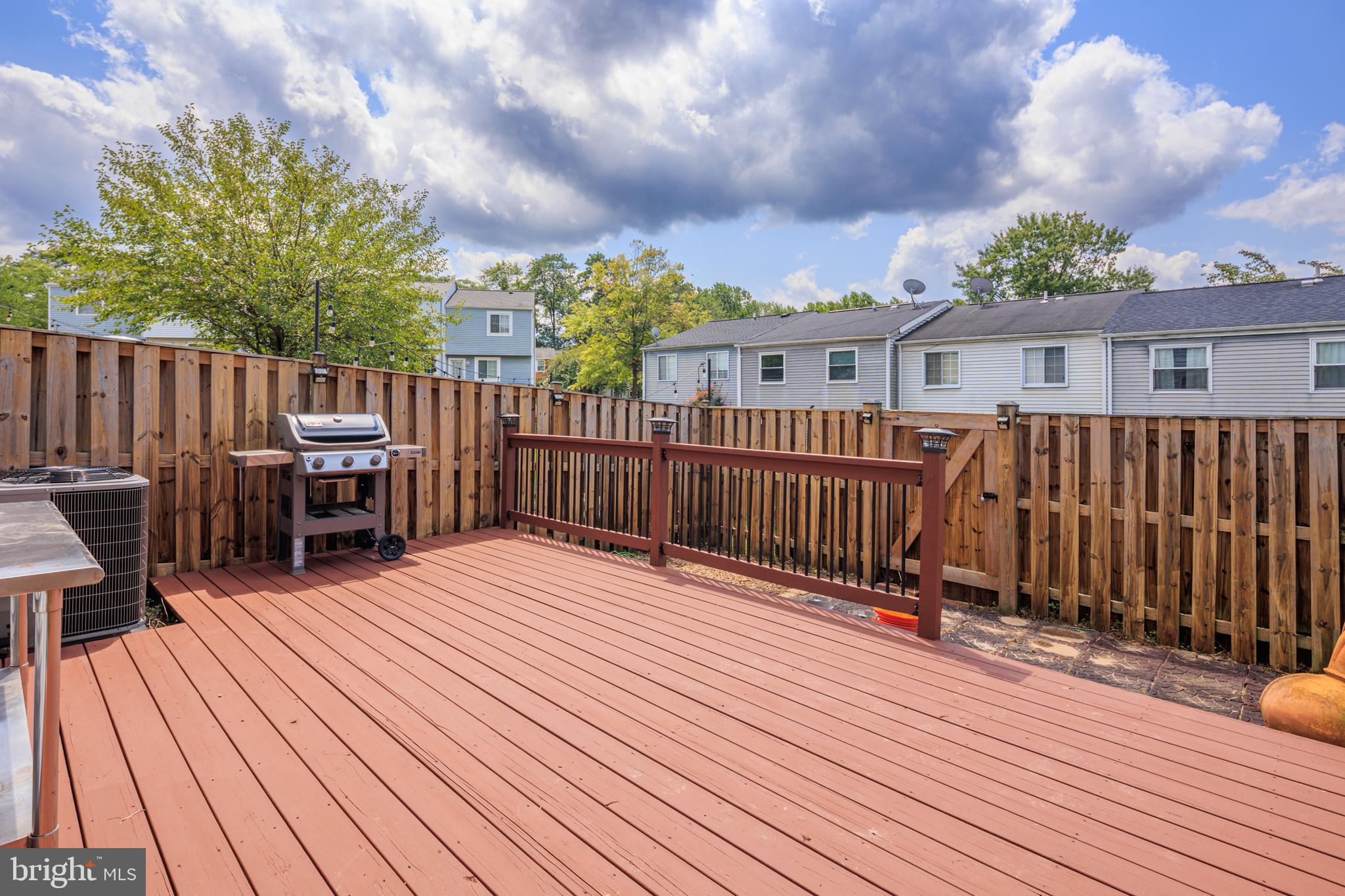 DAMASCUS VALLEY PARK - Residential Lease