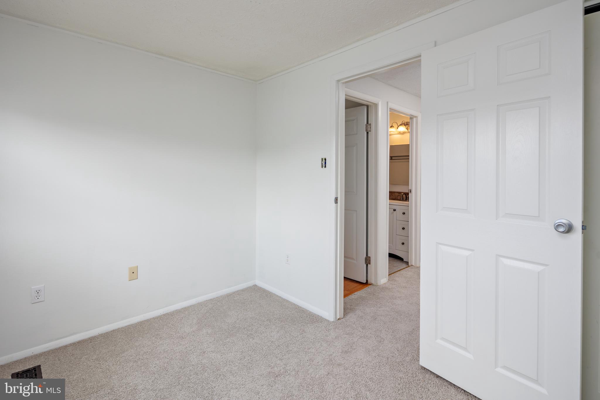 DAMASCUS VALLEY PARK - Residential Lease