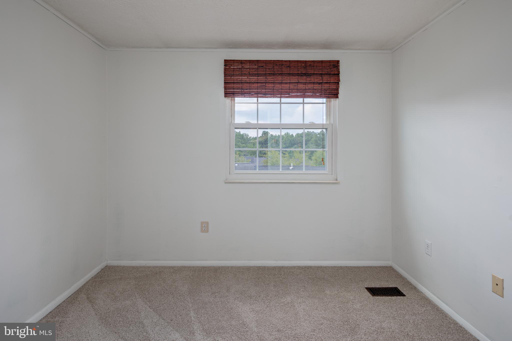 DAMASCUS VALLEY PARK - Residential Lease