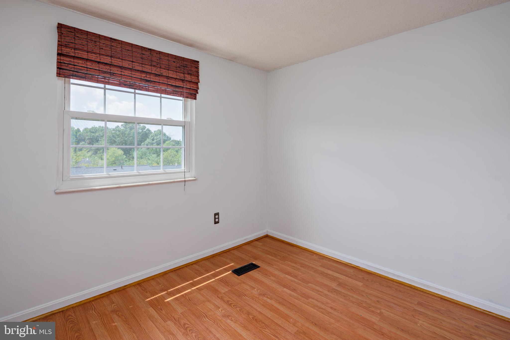 DAMASCUS VALLEY PARK - Residential Lease