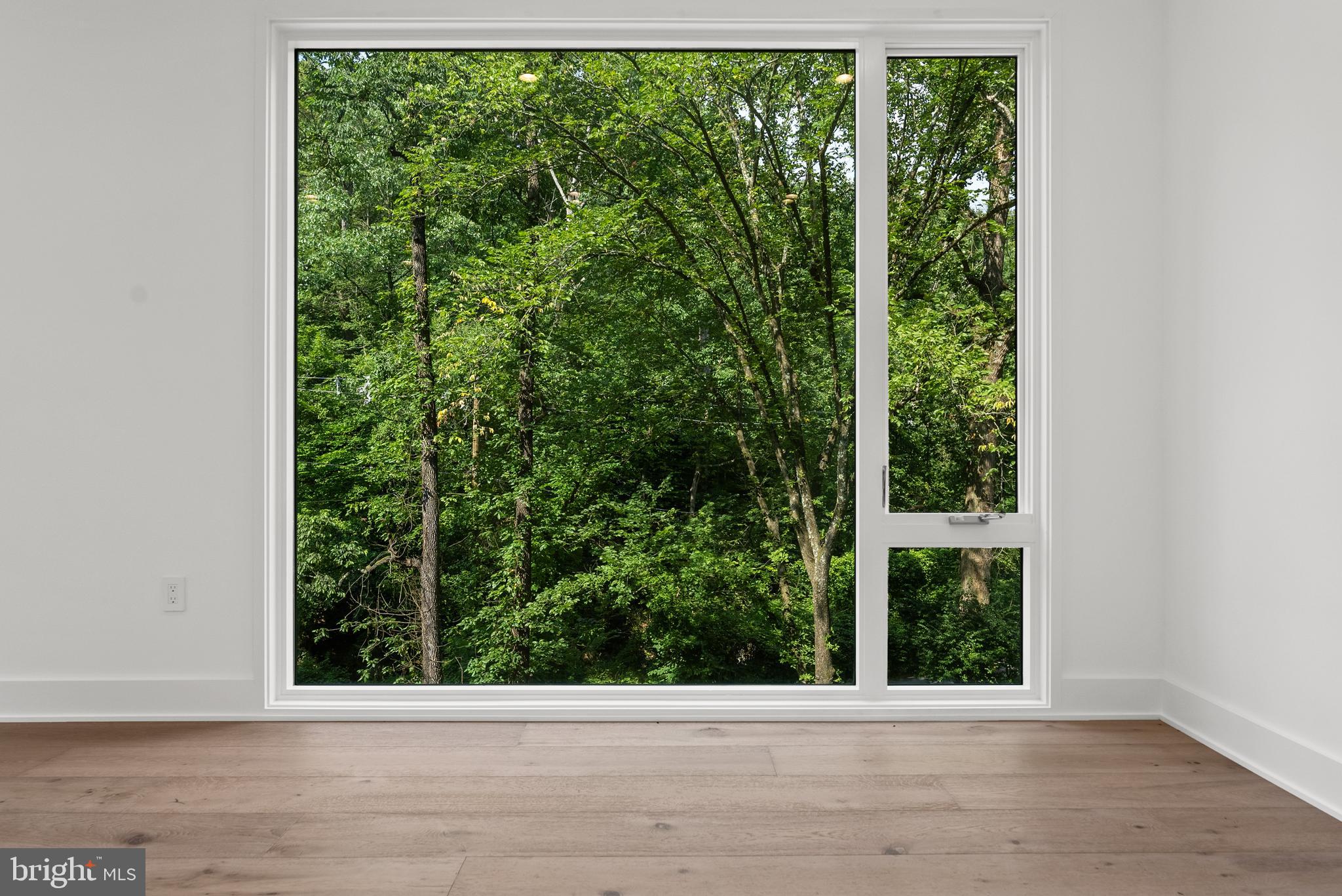 FOREST HILLS - Residential