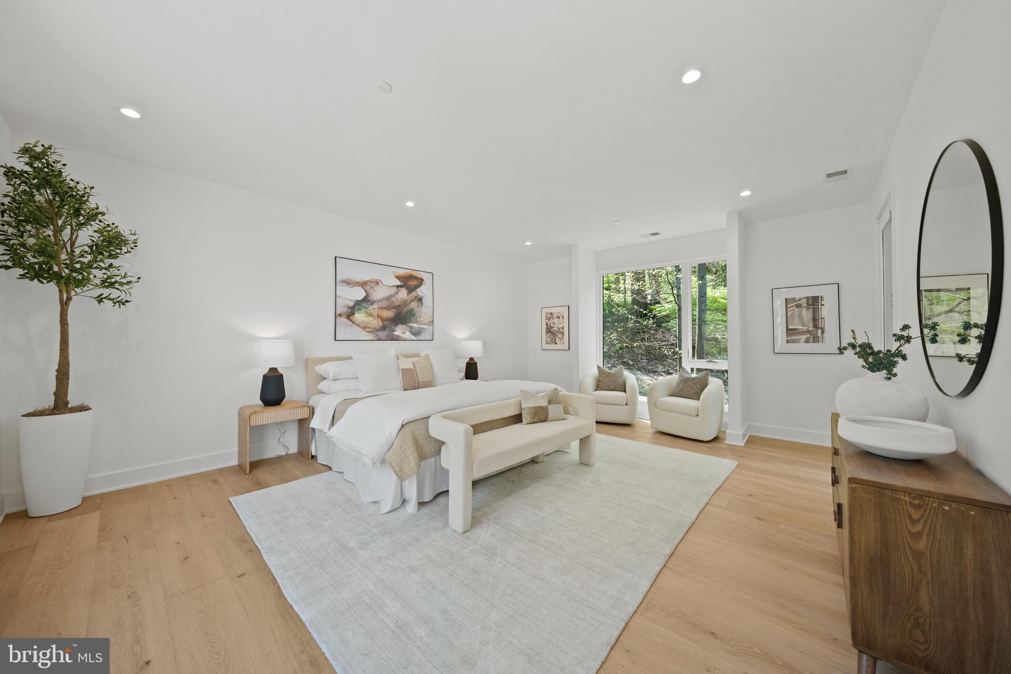 FOREST HILLS - Residential