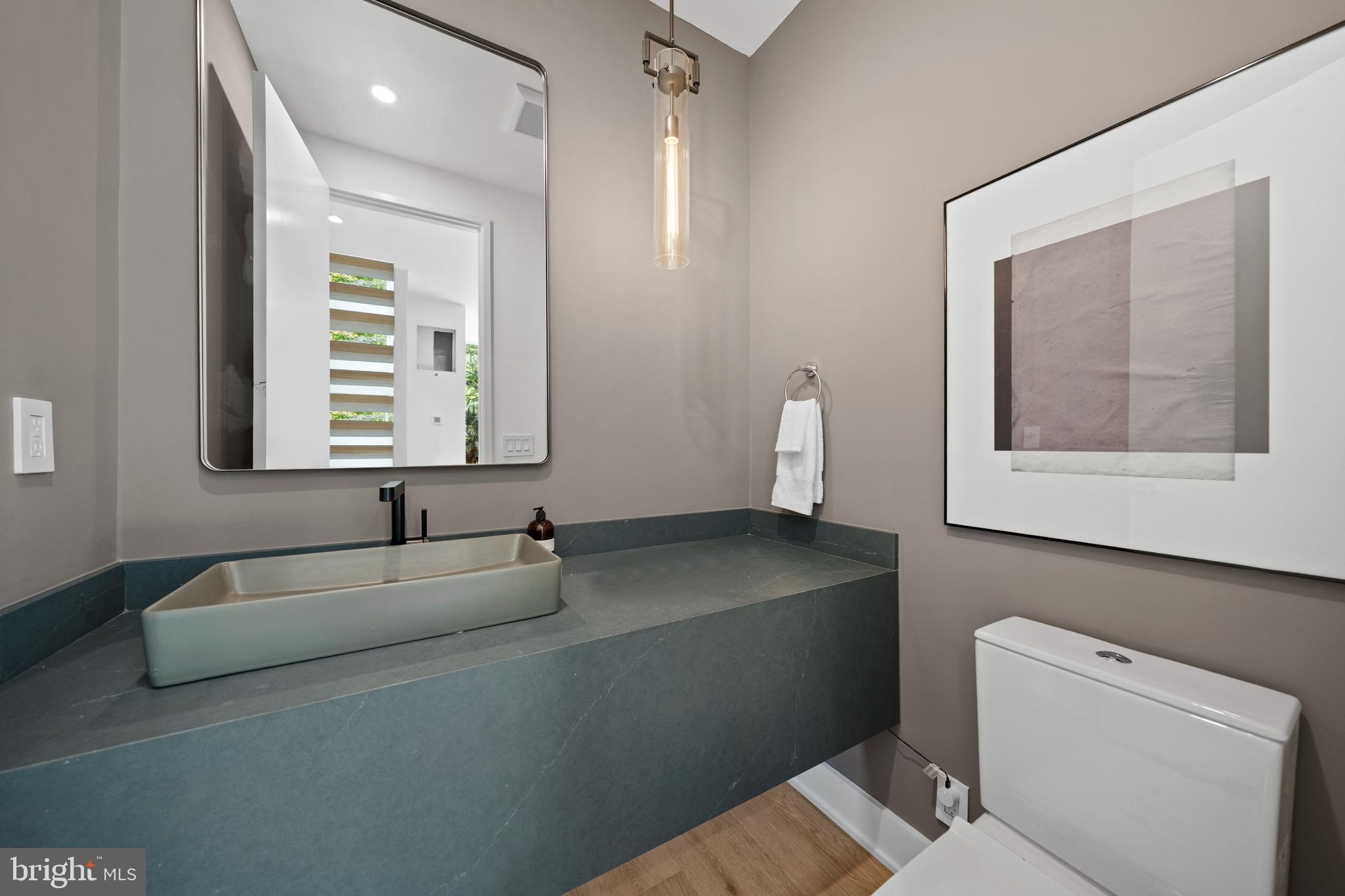 FOREST HILLS - Residential