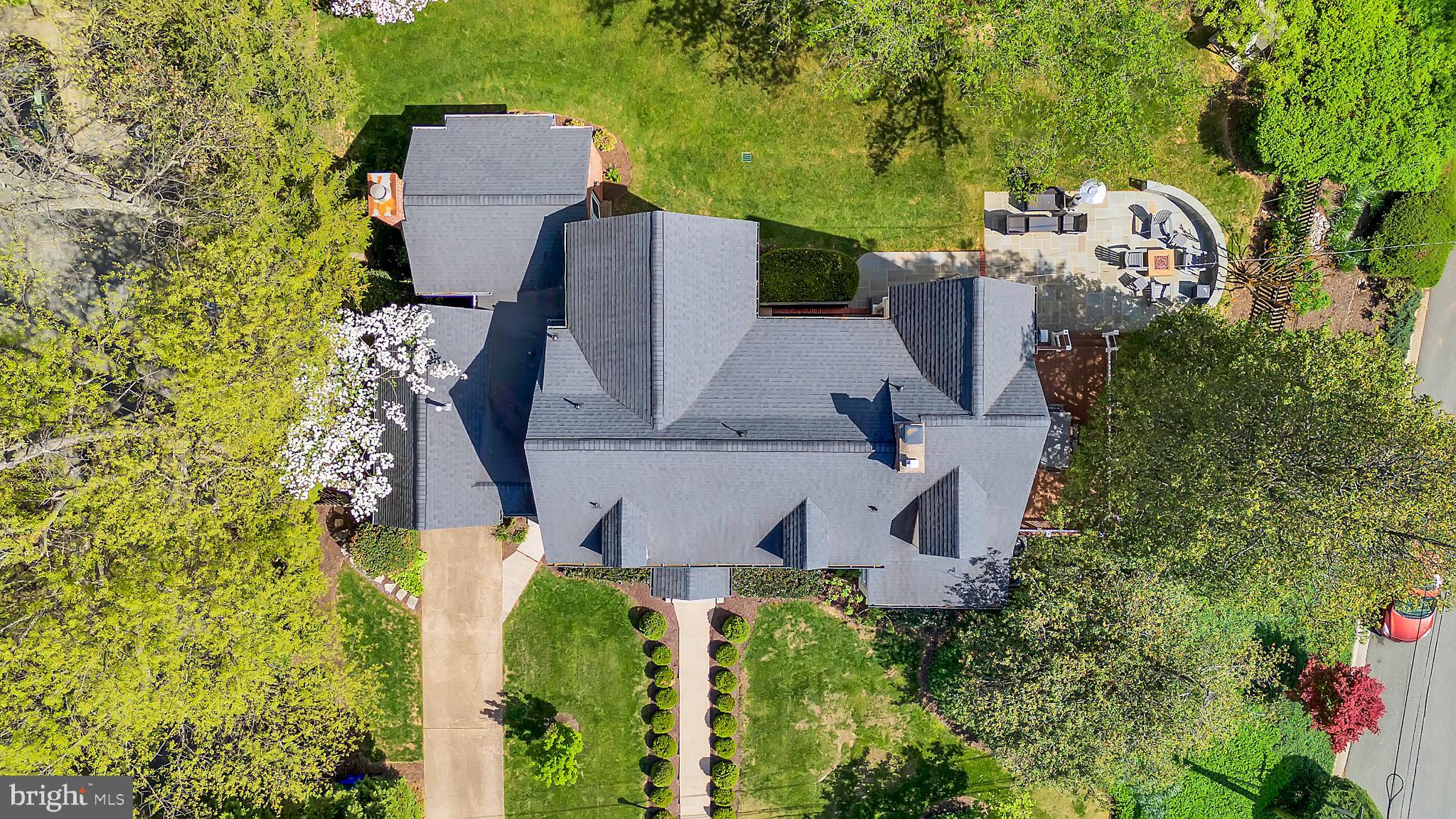 LOCUST HILL ESTATES - Residential