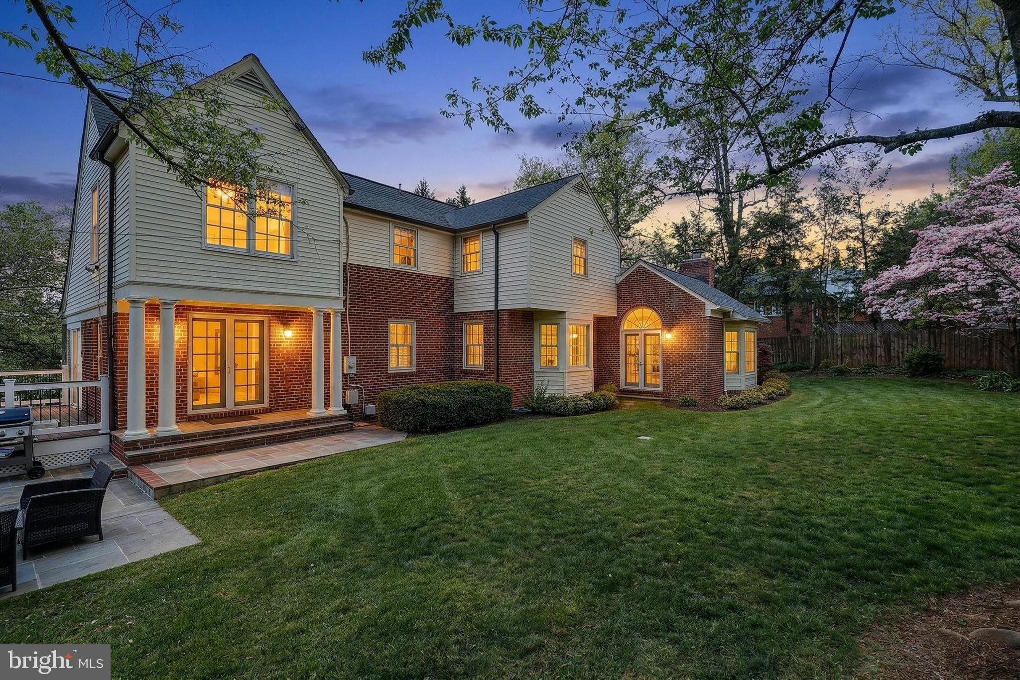 LOCUST HILL ESTATES - Residential