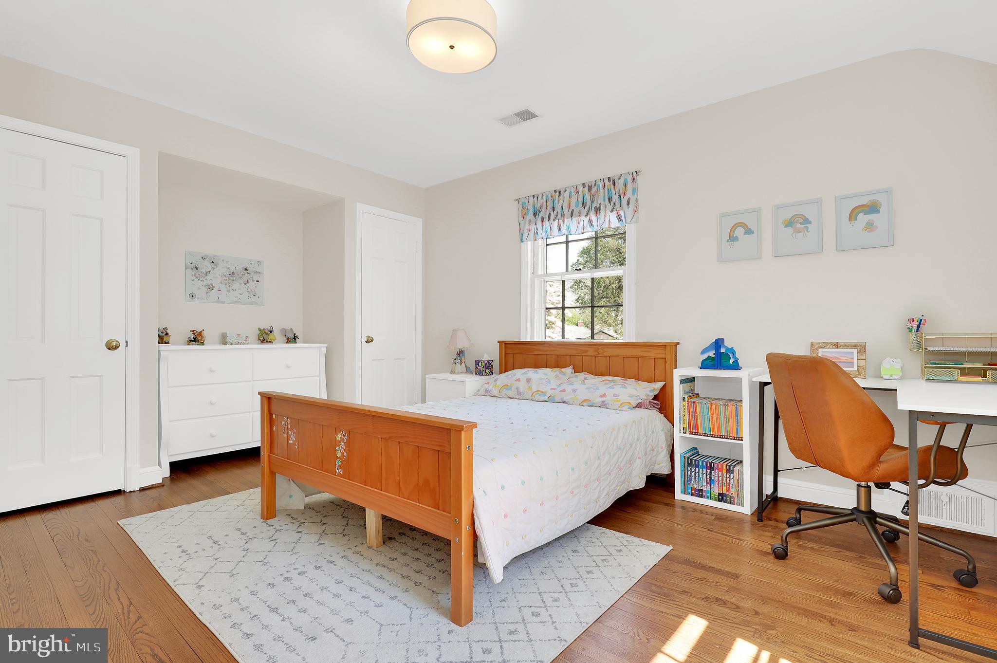 LOCUST HILL ESTATES - Residential