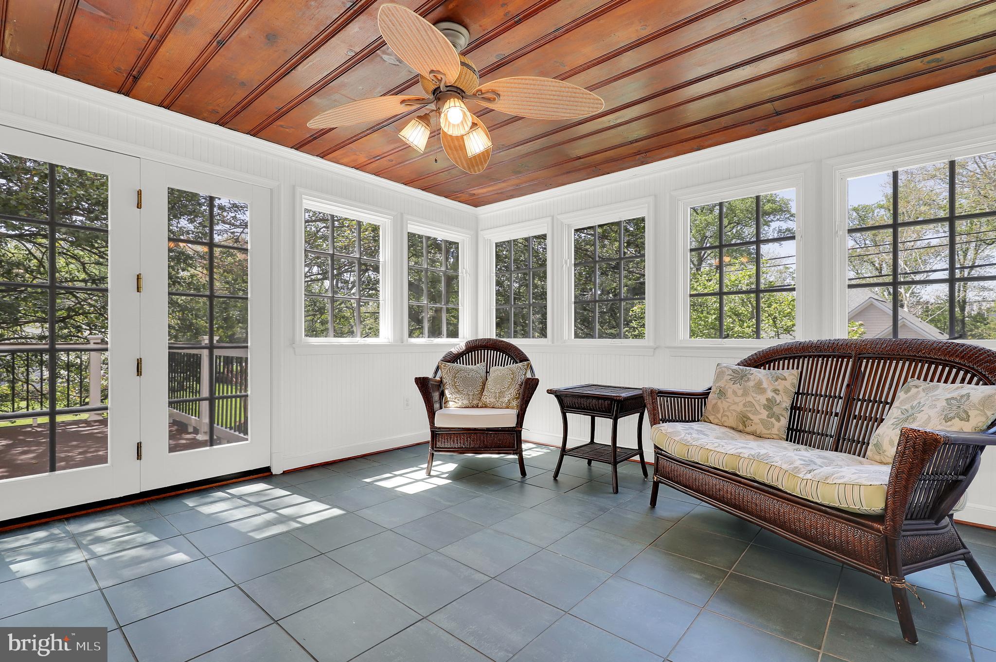LOCUST HILL ESTATES - Residential