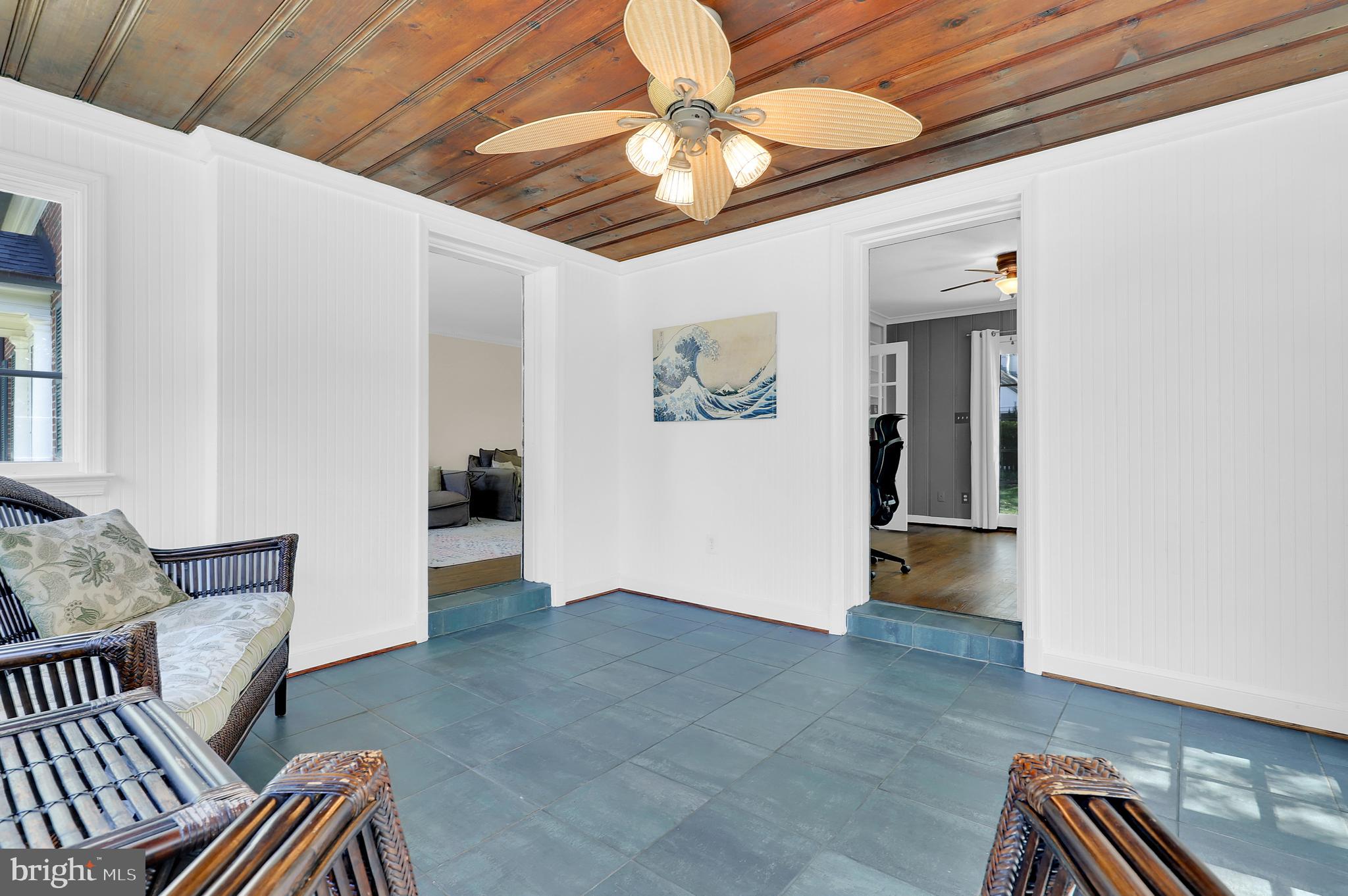 LOCUST HILL ESTATES - Residential