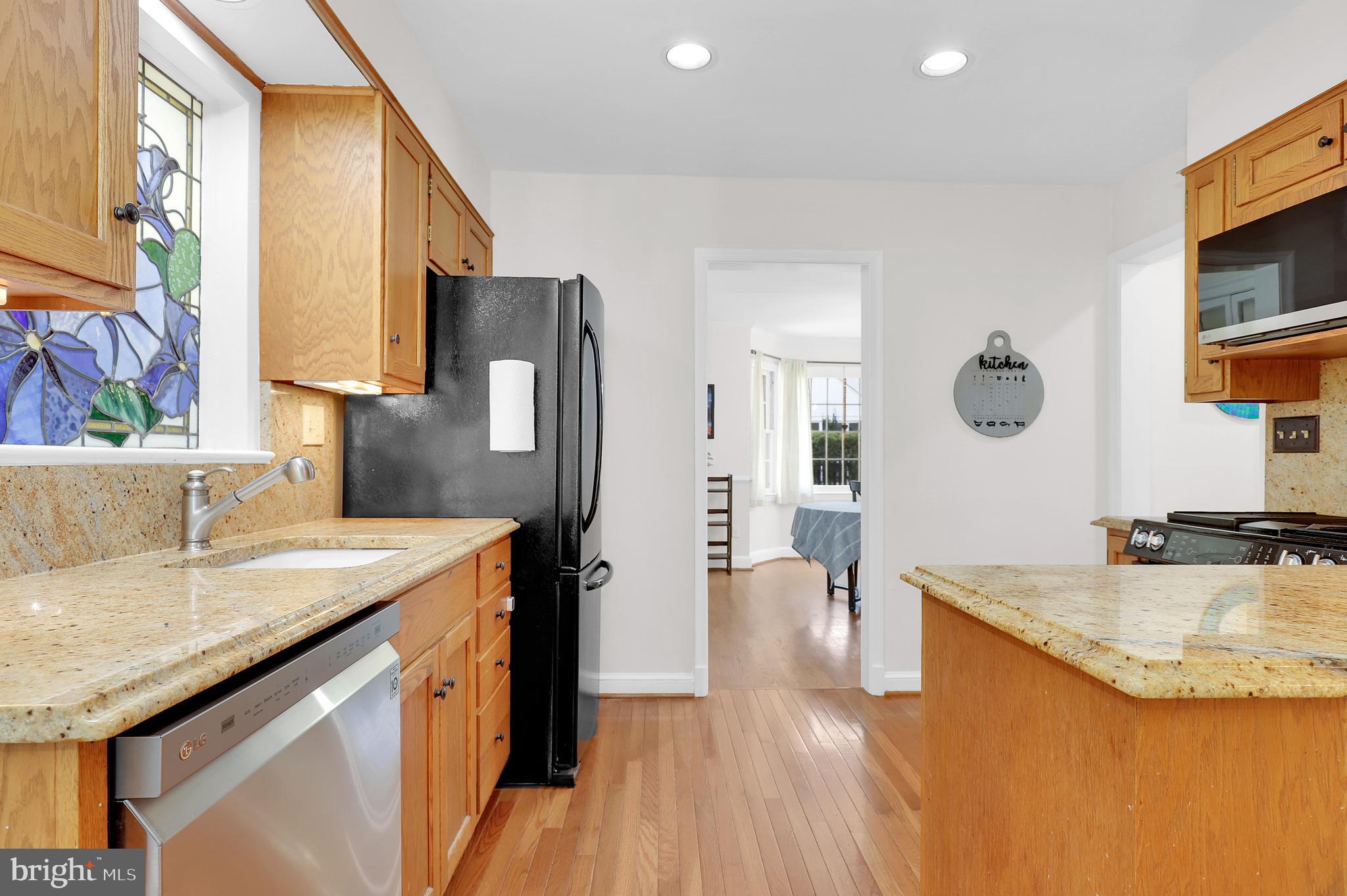 LOCUST HILL ESTATES - Residential