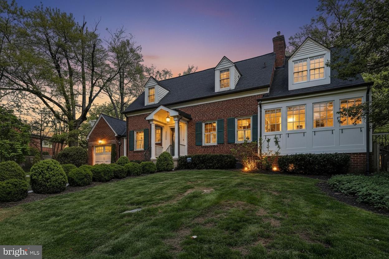 LOCUST HILL ESTATES - Residential