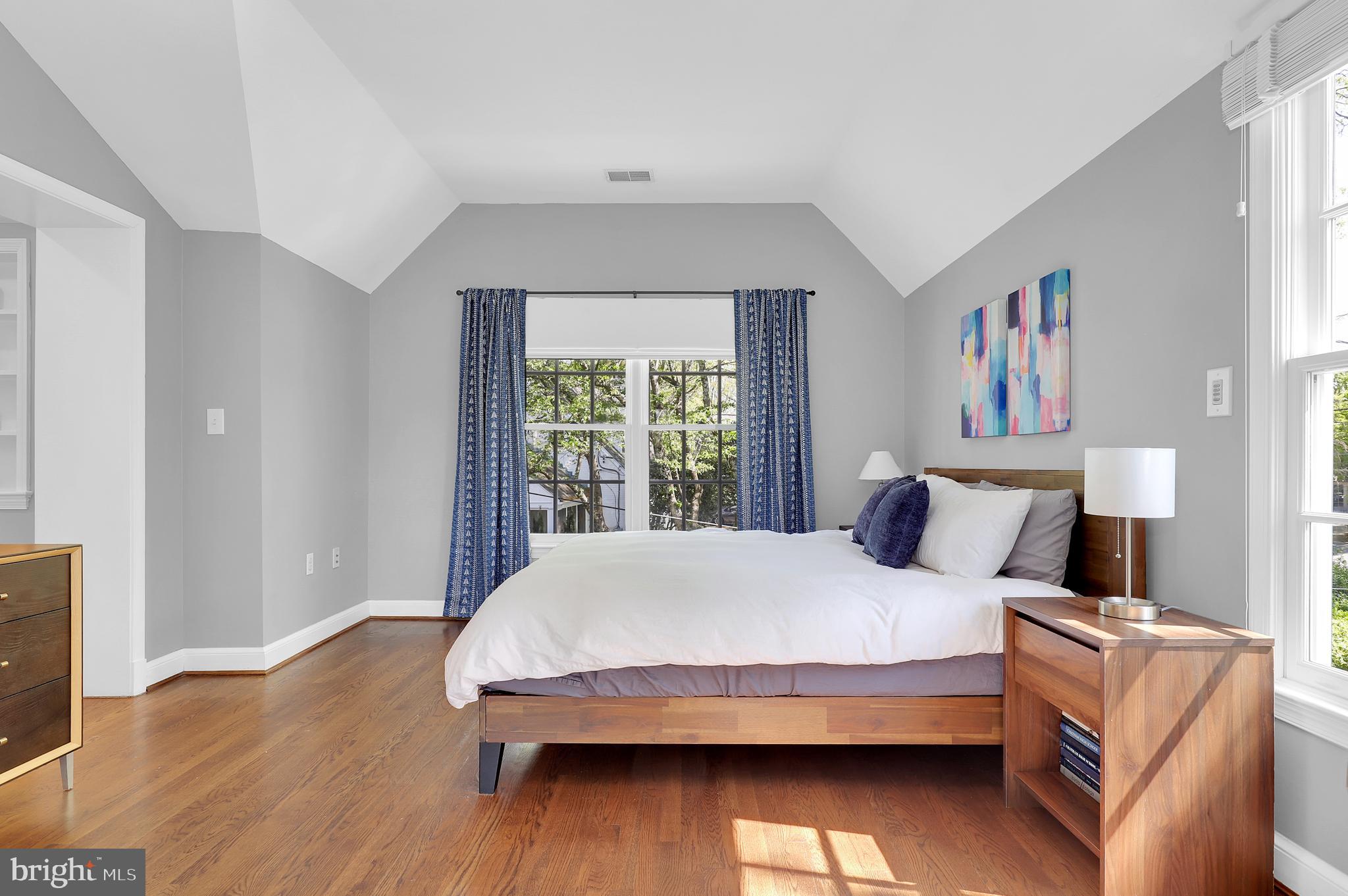 LOCUST HILL ESTATES - Residential