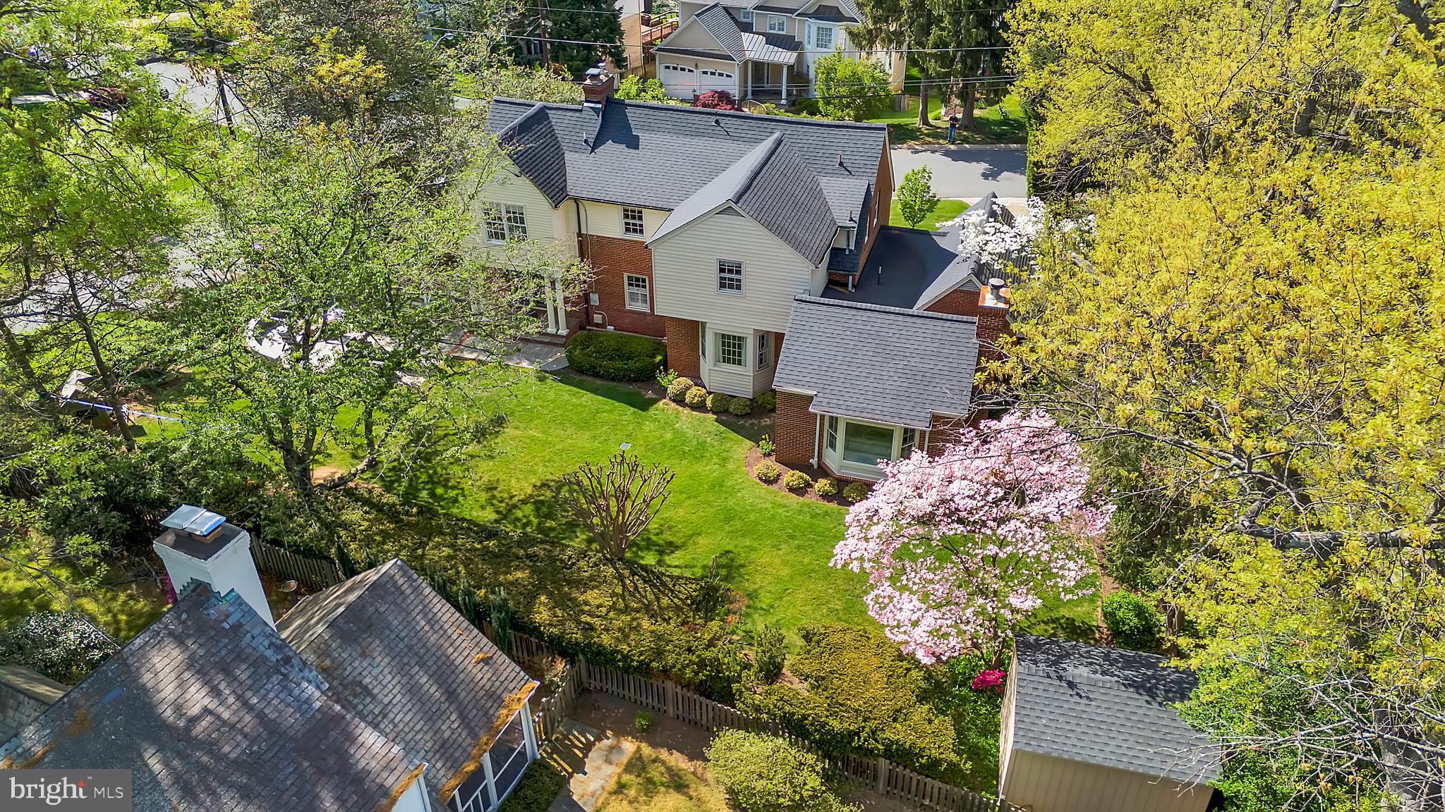 LOCUST HILL ESTATES - Residential