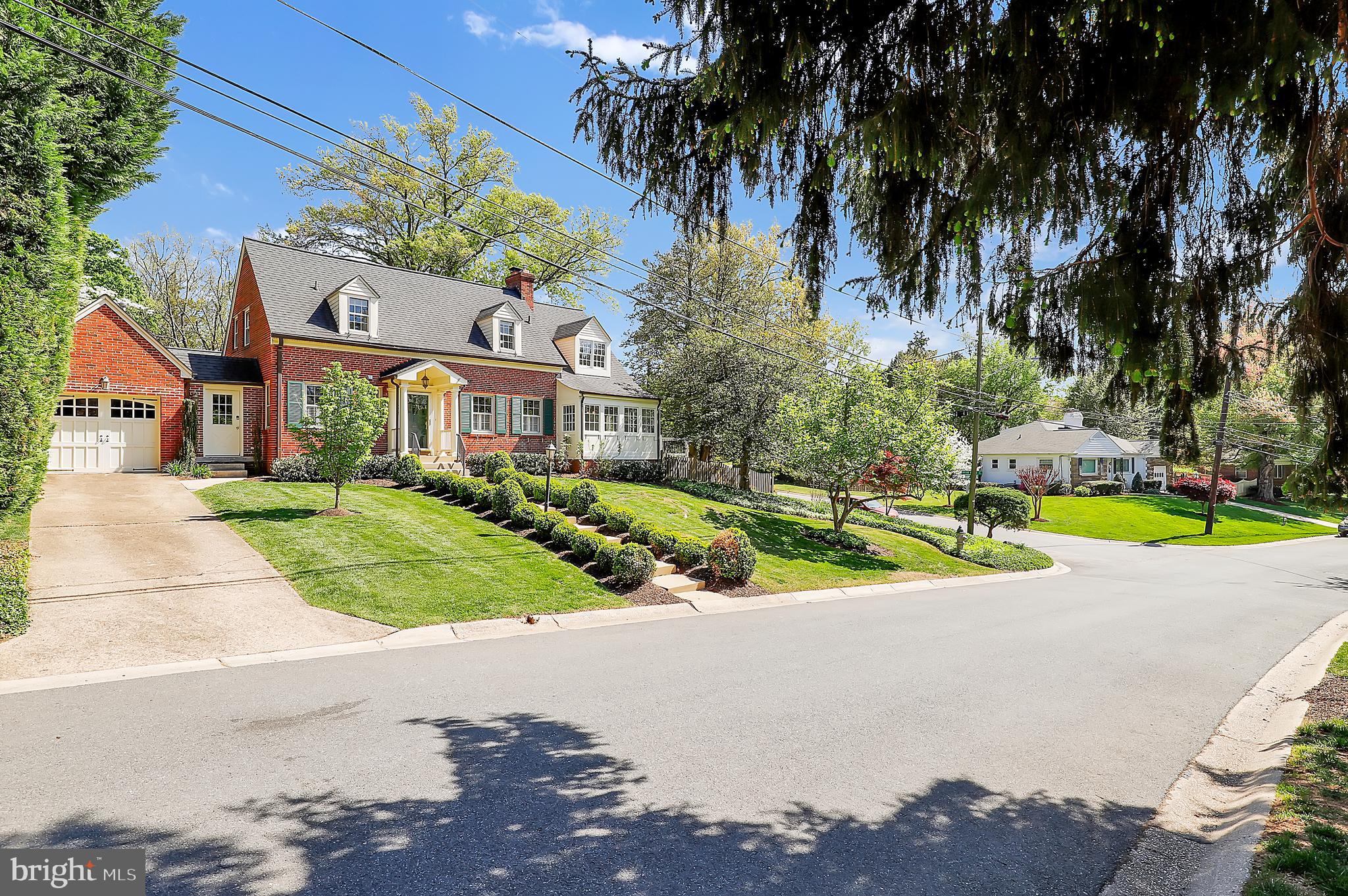 LOCUST HILL ESTATES - Residential