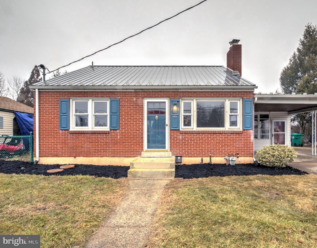 Photo of 5016 Locust Lane, HARRISBURG, PA 17109 (MLS # PADA2056398)