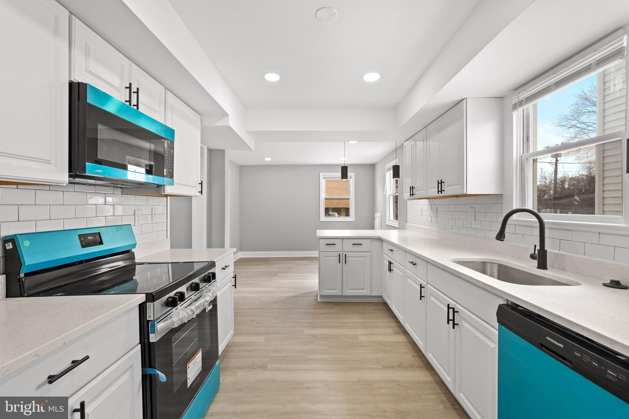 OLE LONGFIELD - Residential