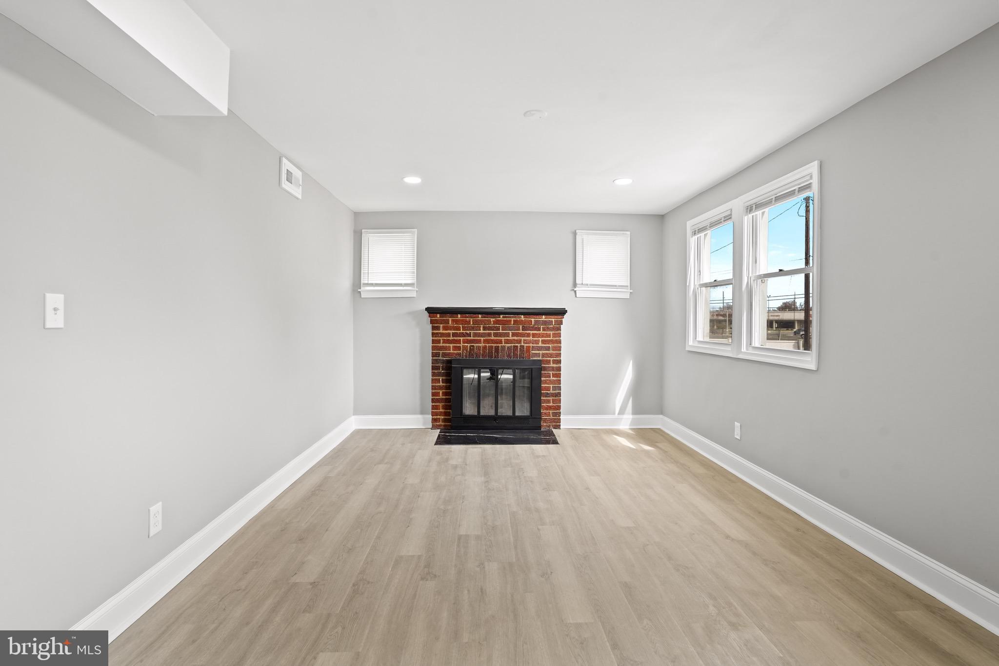 OLE LONGFIELD - Residential