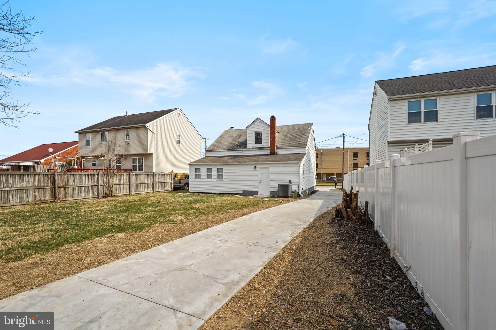 OLE LONGFIELD - Residential