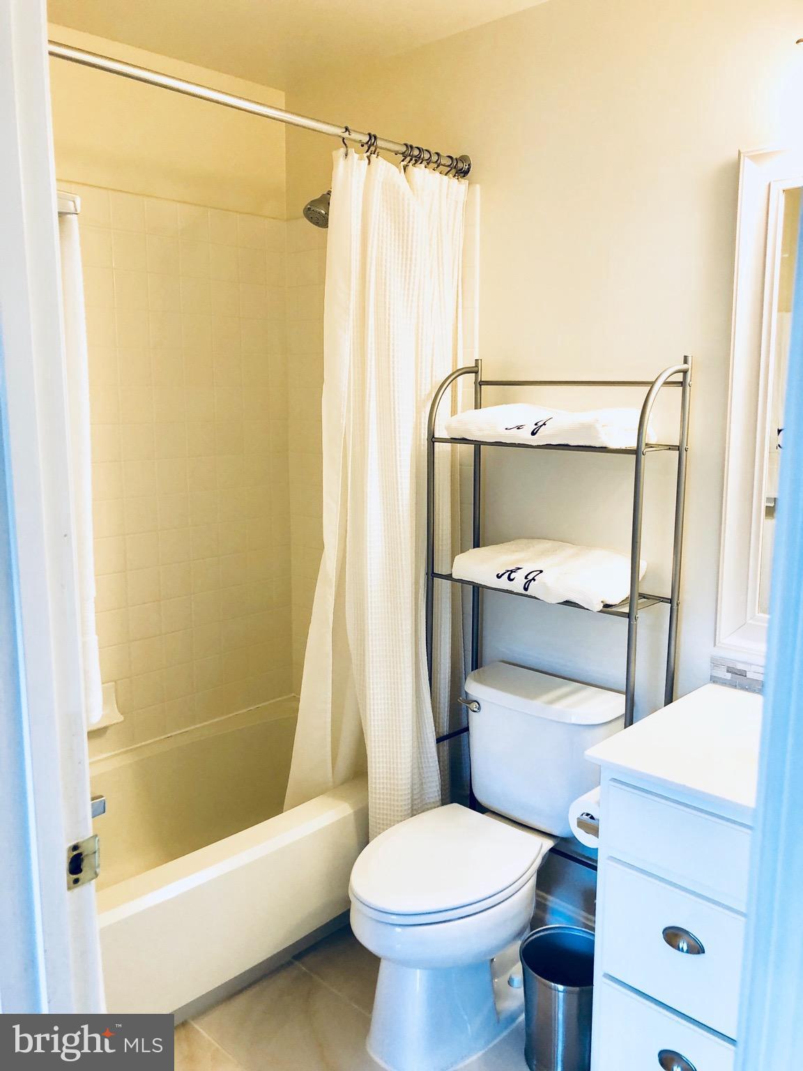 SYCAMORES AT VAN DORN - Residential Lease