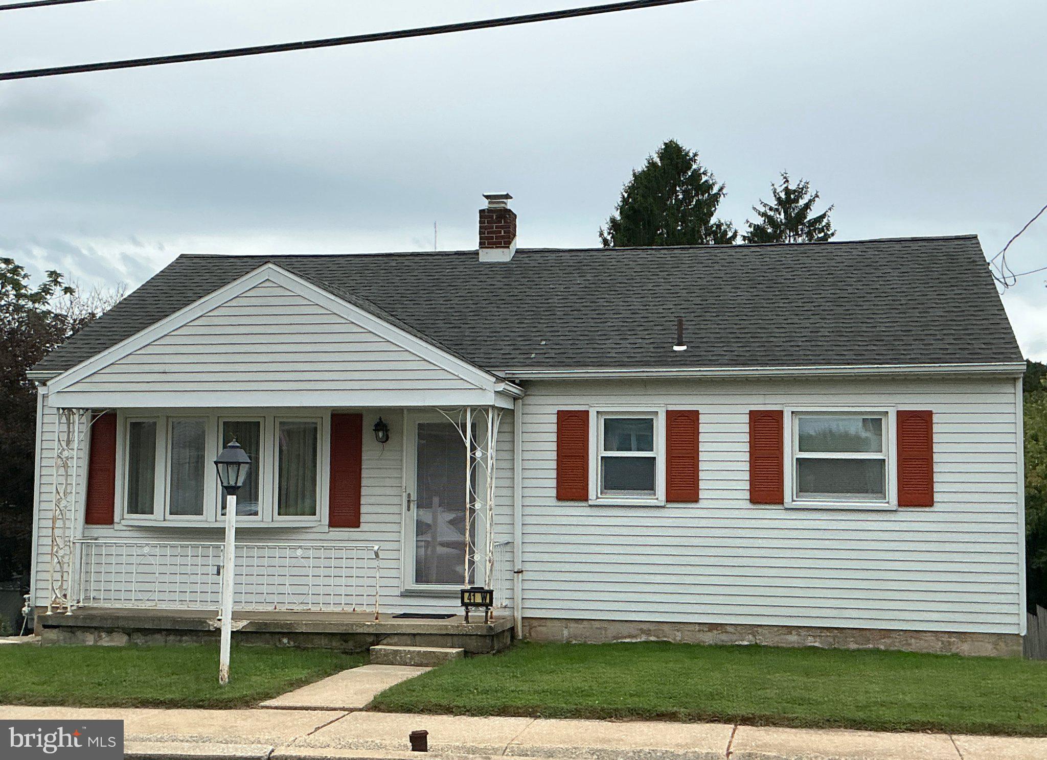 41 W HIGH STREET