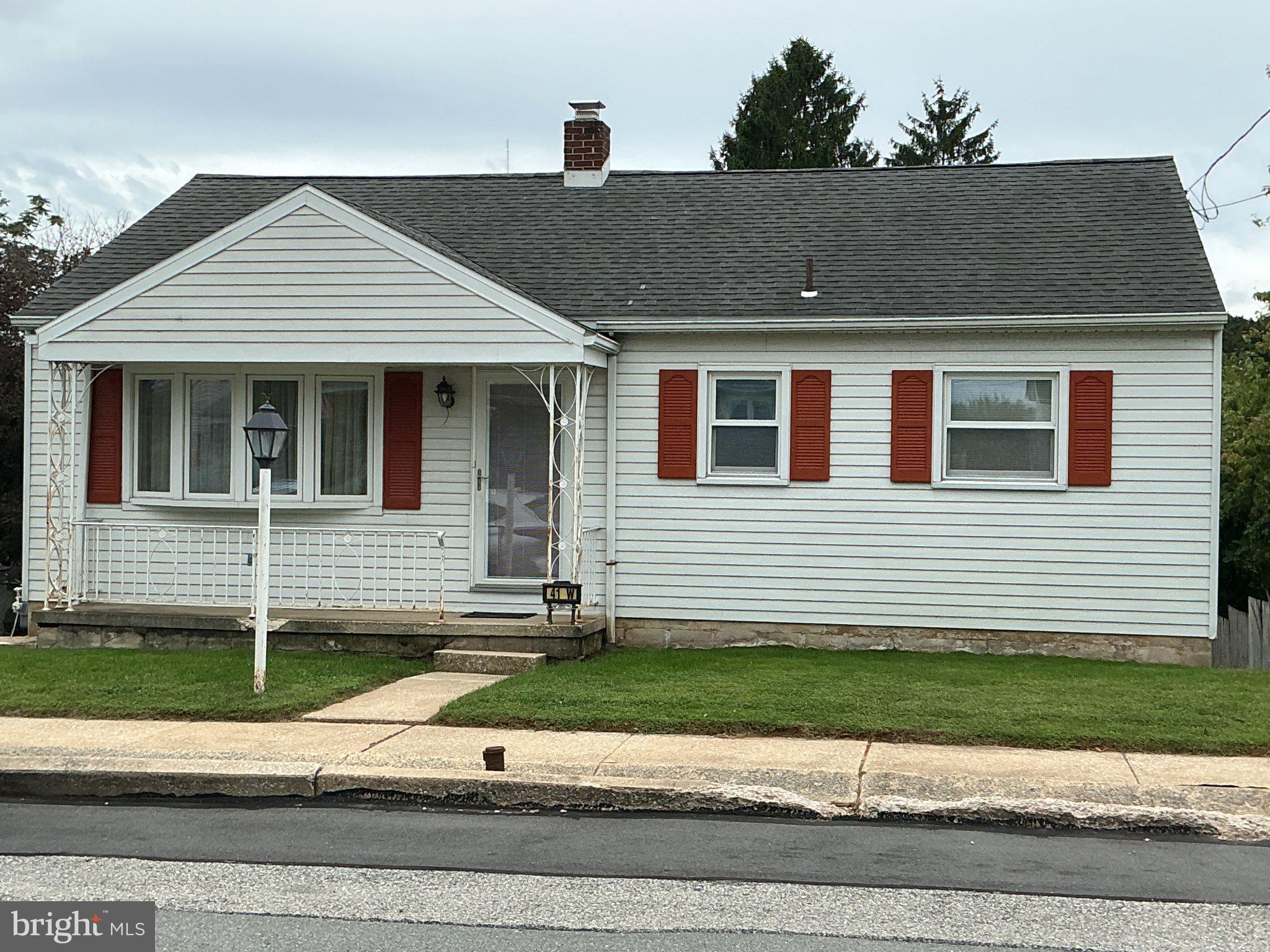 41 W HIGH STREET