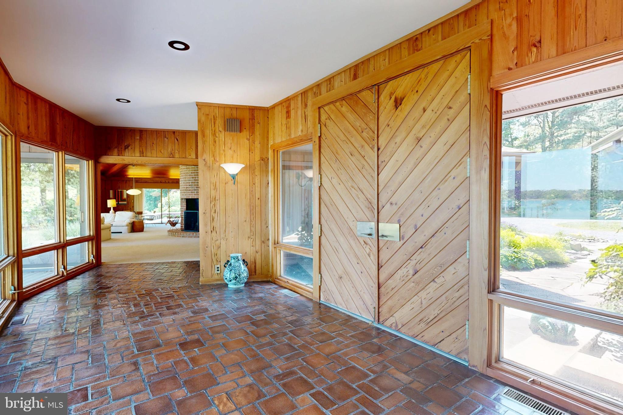 TRAVELERS REST - Residential