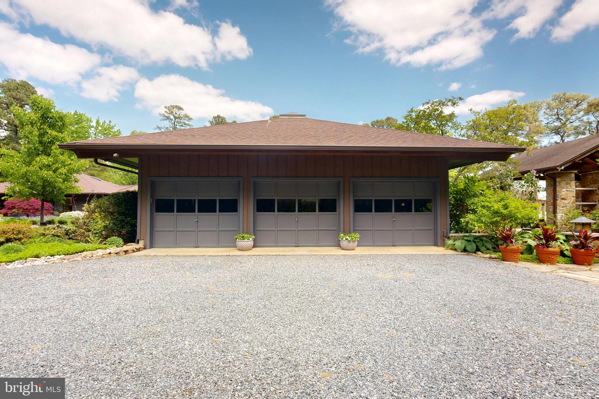 TRAVELERS REST - Residential