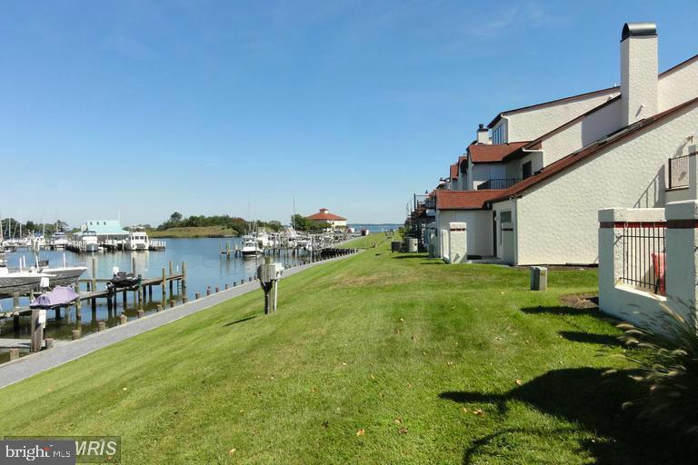 QUEENS LANDING - Residential Lease