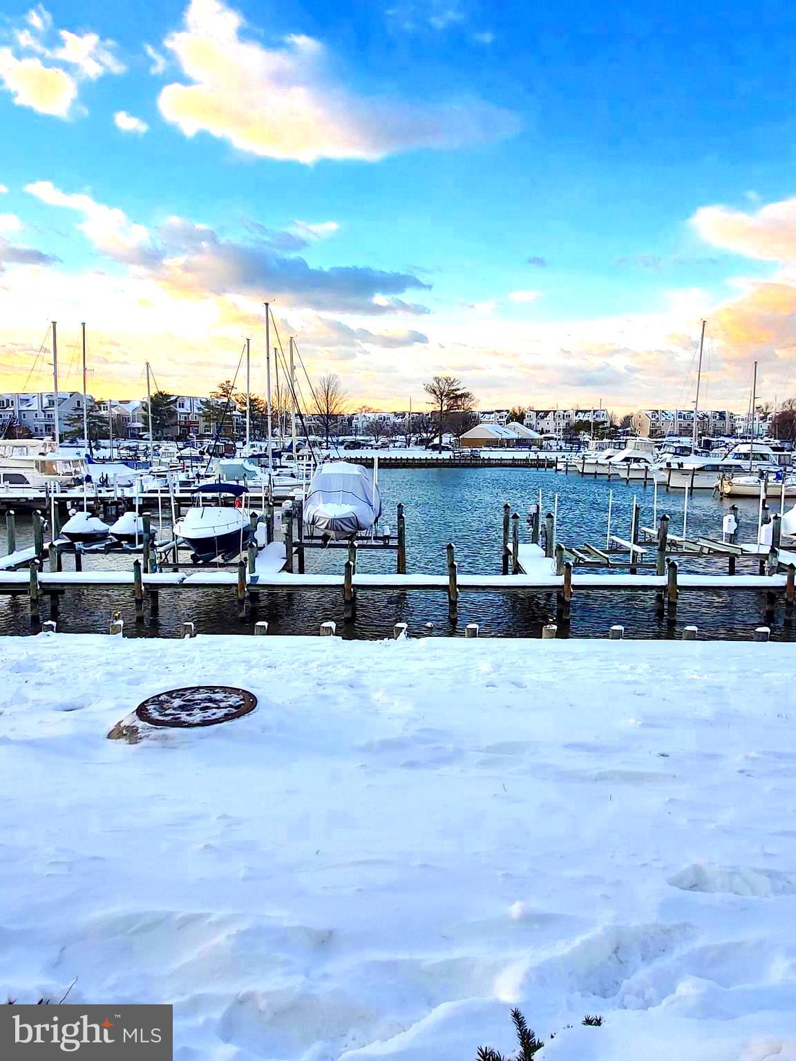 QUEENS LANDING - Residential Lease