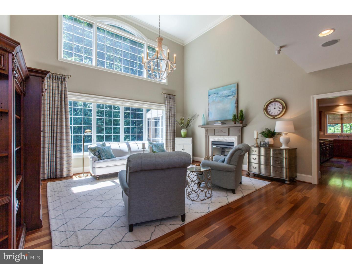 CHERRY CREEK - Residential